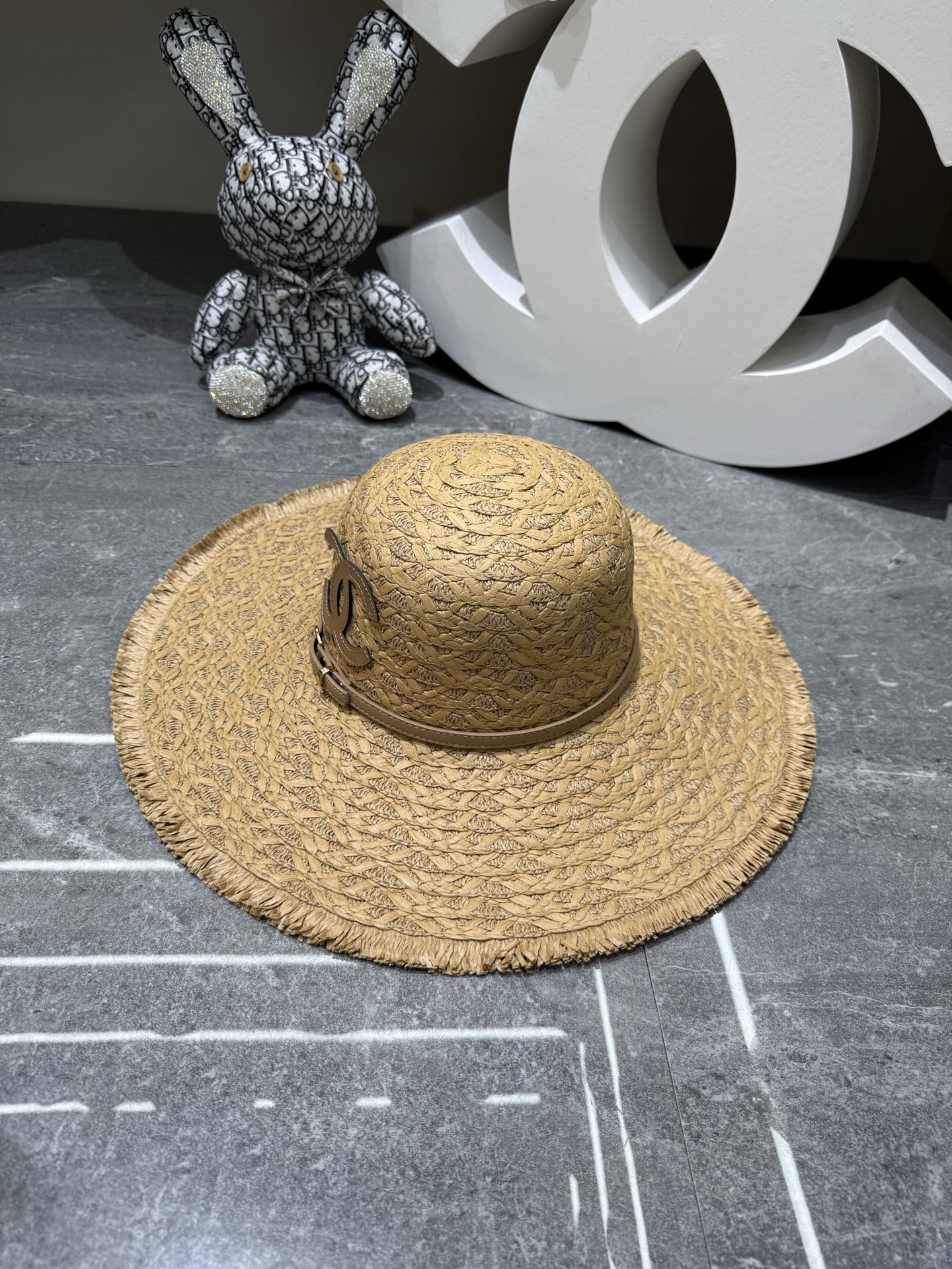 Chanel 手工编织大沿帽‼ ‼