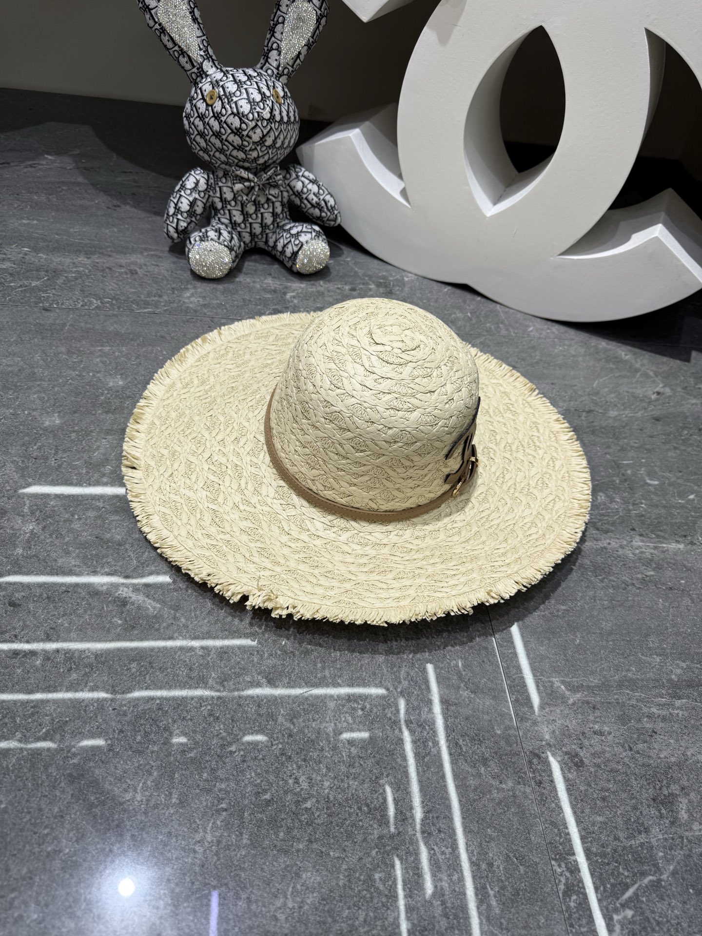 Chanel 手工编织大沿帽‼ ‼