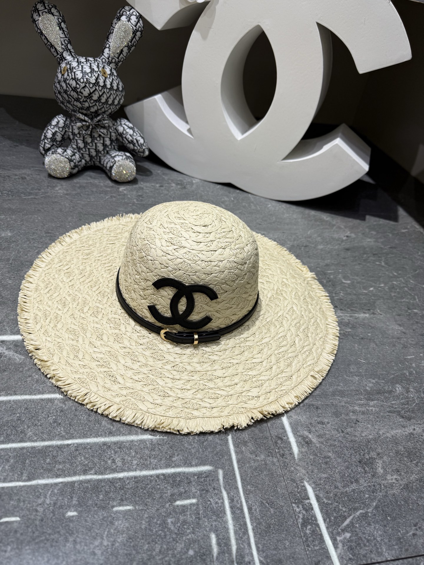 Chanel 手工编织大沿帽‼ ‼