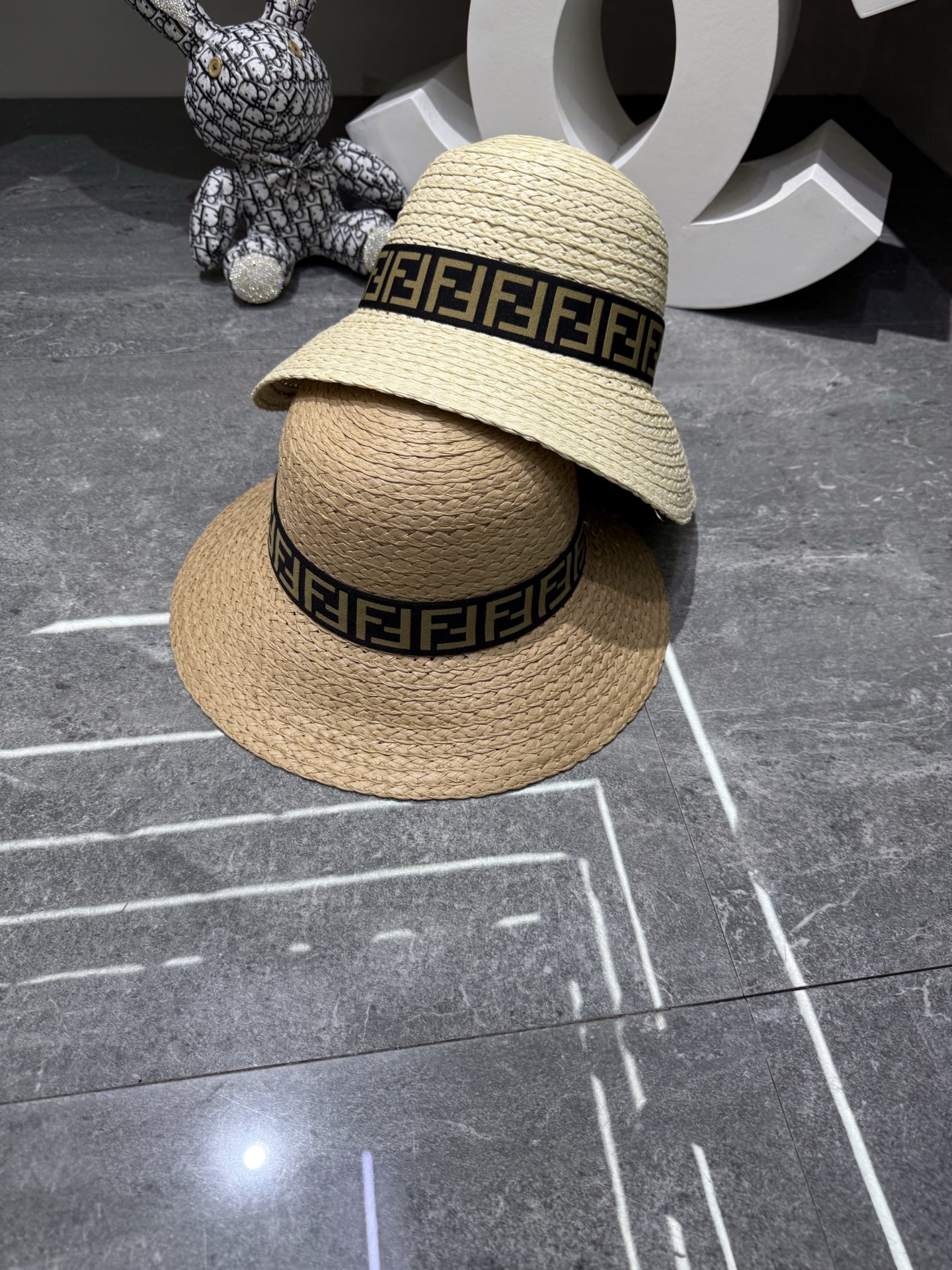 Fendi 草编盆帽‼ ‼