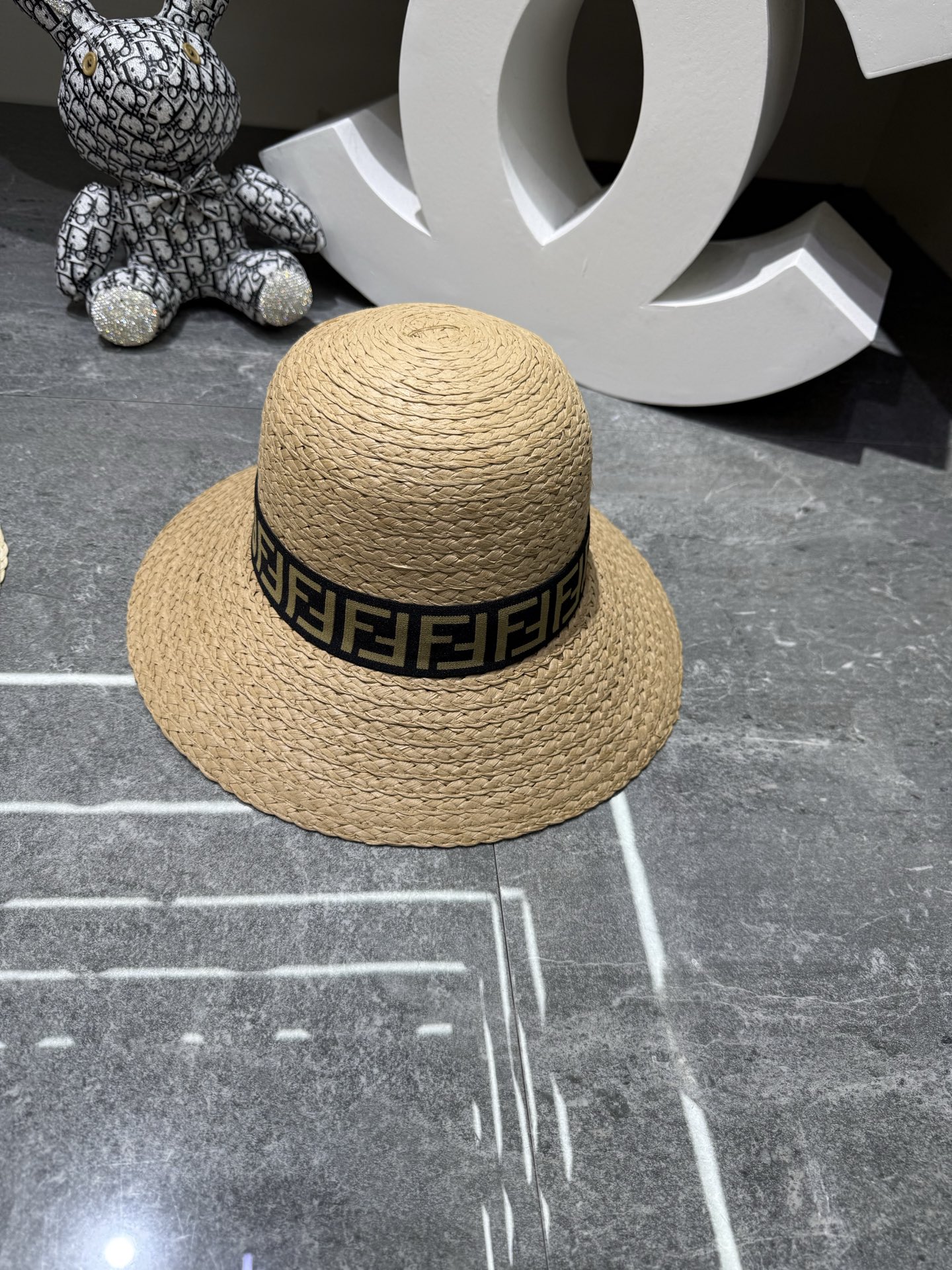 Fendi 草编盆帽‼ ‼