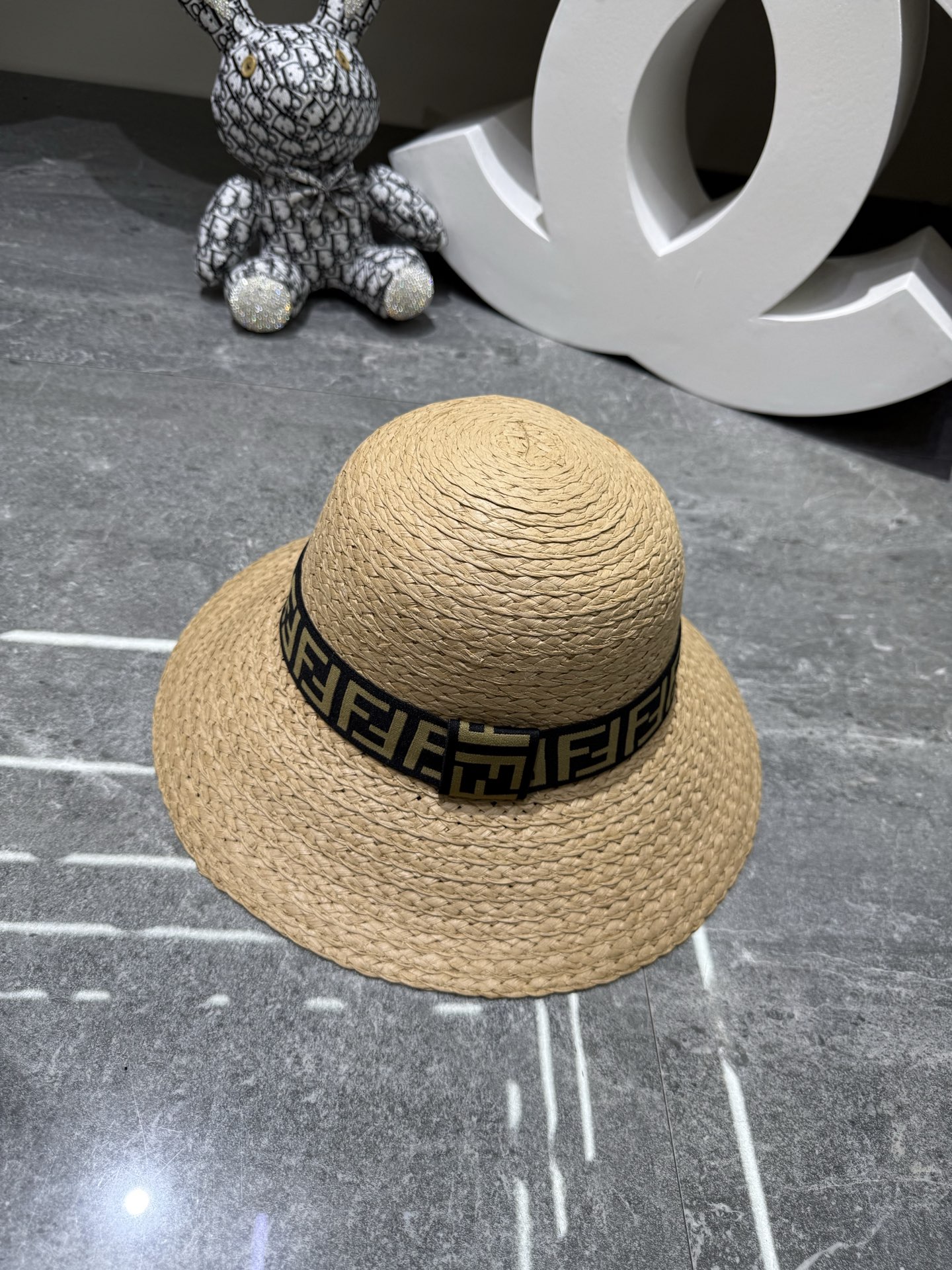 Fendi 草编盆帽‼ ‼