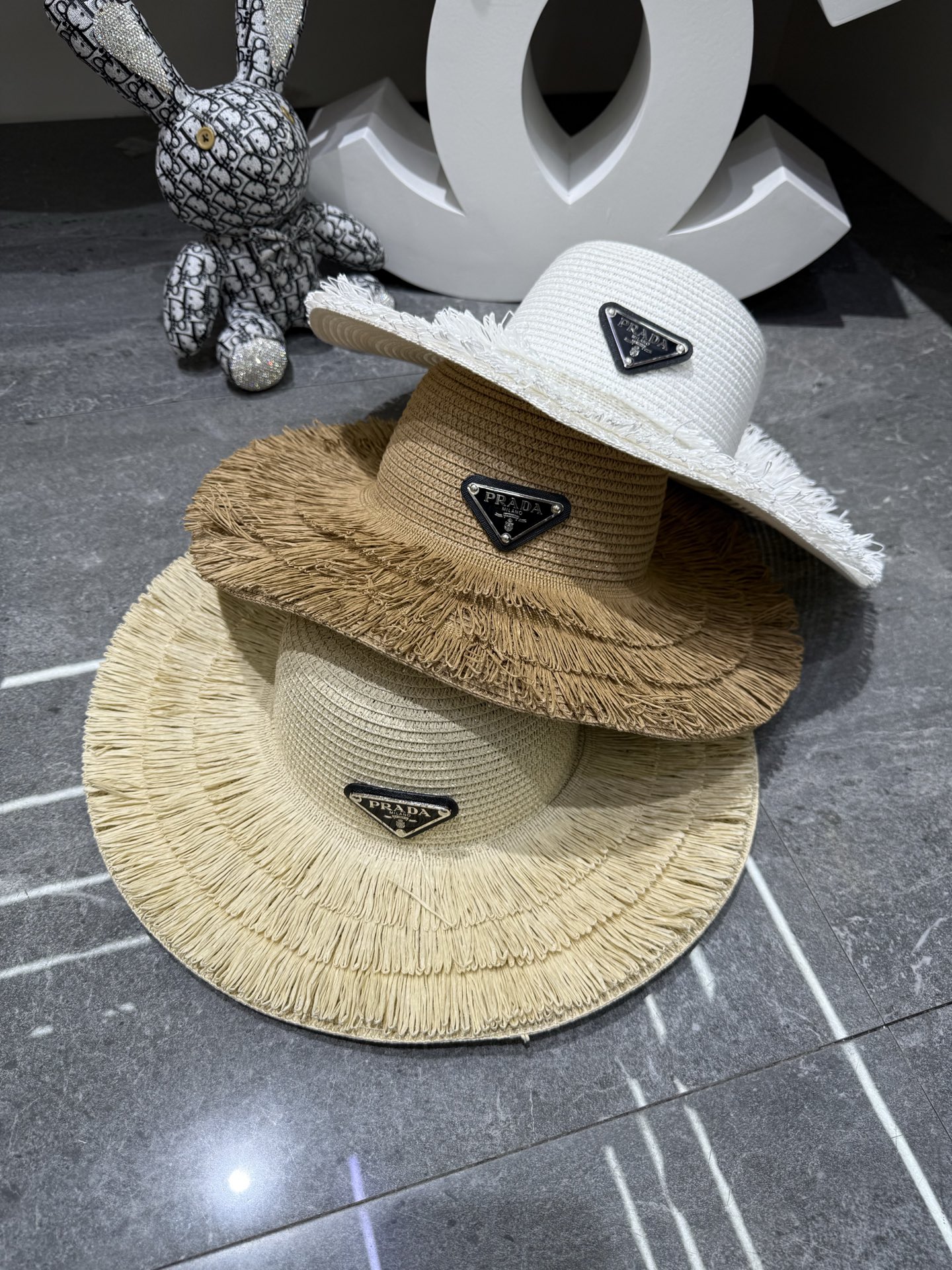 Prada 大沿帽 ‼ ‼