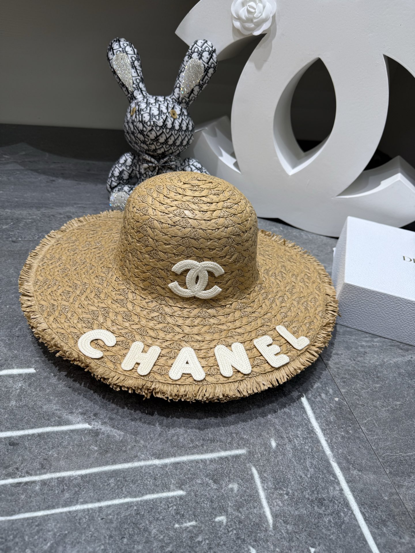 Chanel 磨毛边大沿帽 ‼