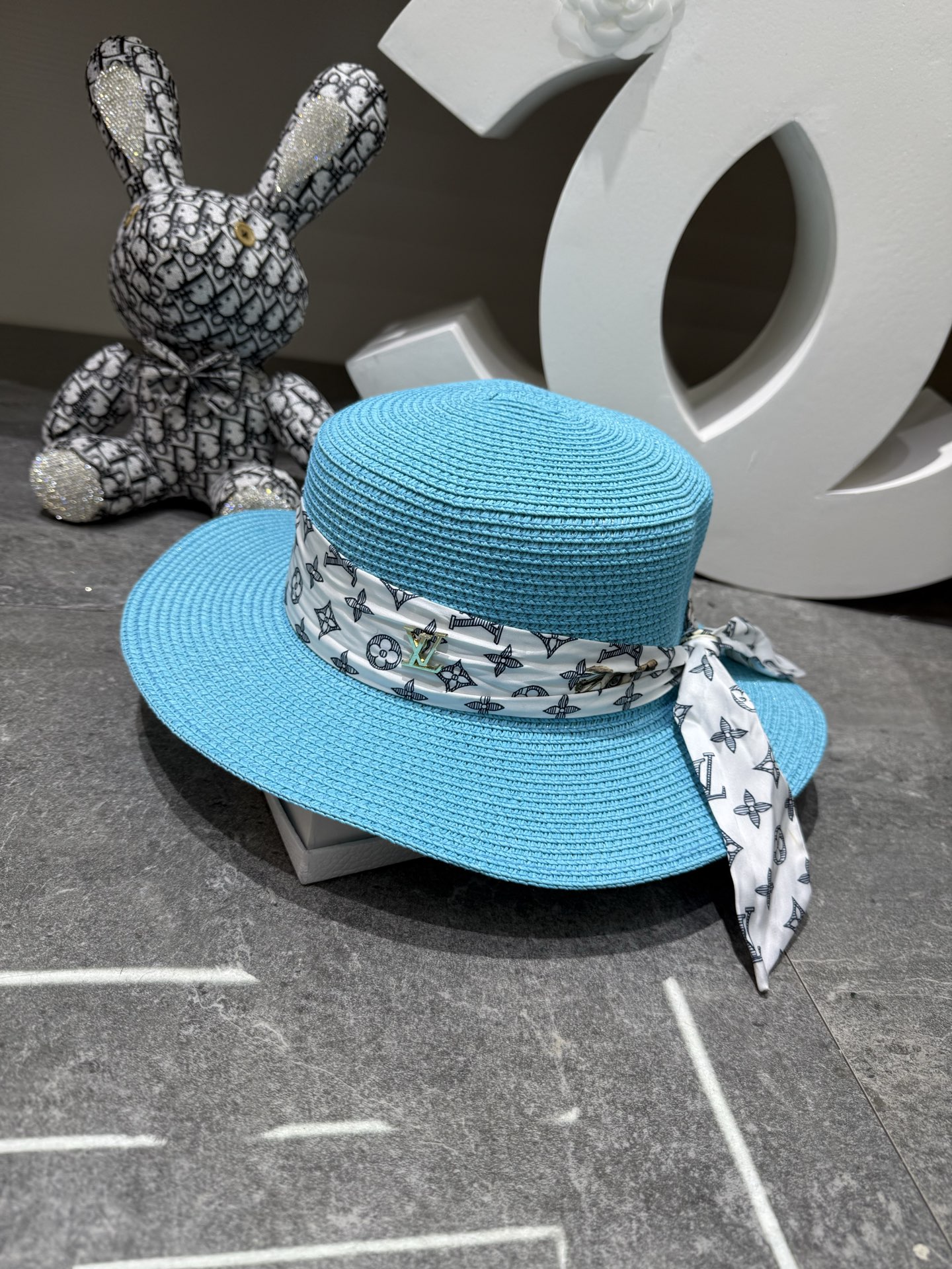 Lv 新品爆款平顶帽👒👒‼️‼️