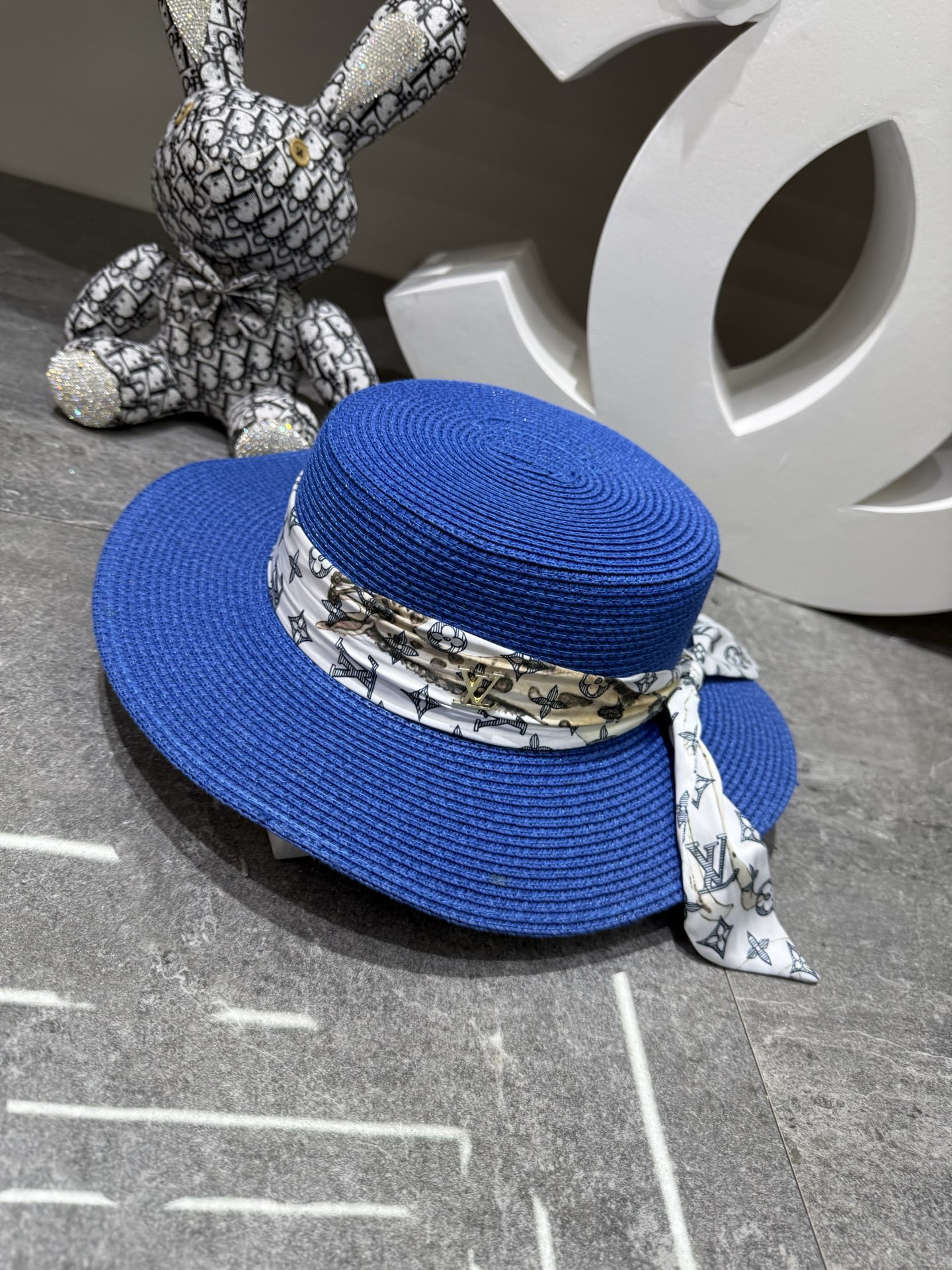 Lv 新品爆款平顶帽👒👒‼️‼️