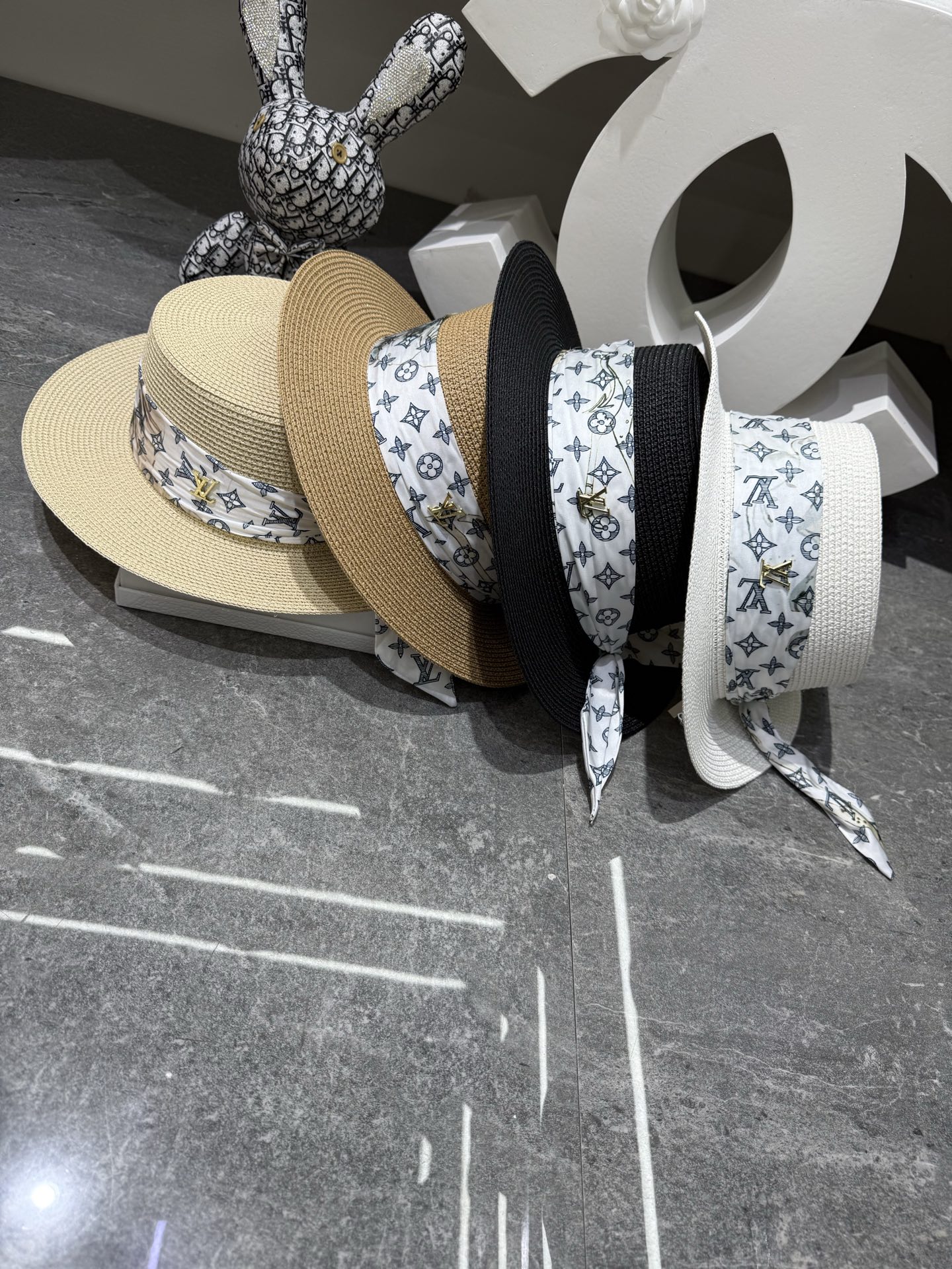Lv 新品爆款平顶帽👒👒‼️‼️