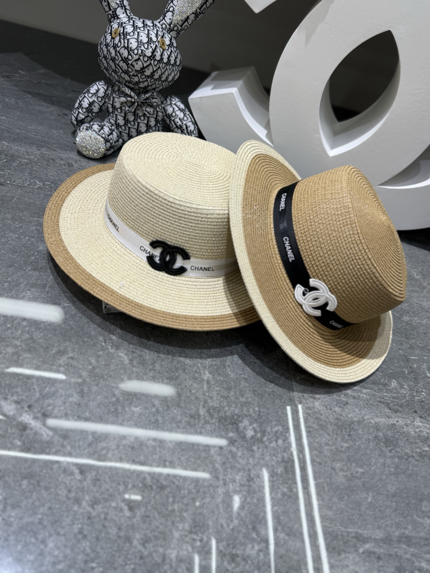 香奈儿新品爆款平顶帽👒👒‼️‼️