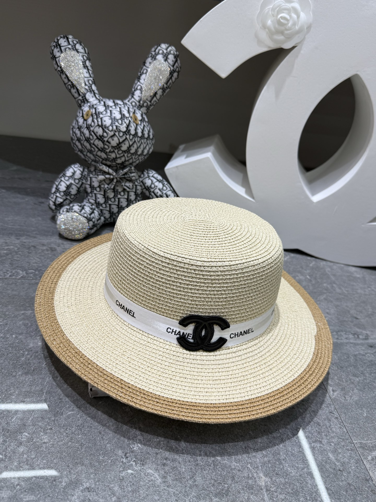香奈儿新品爆款平顶帽👒👒‼️‼️