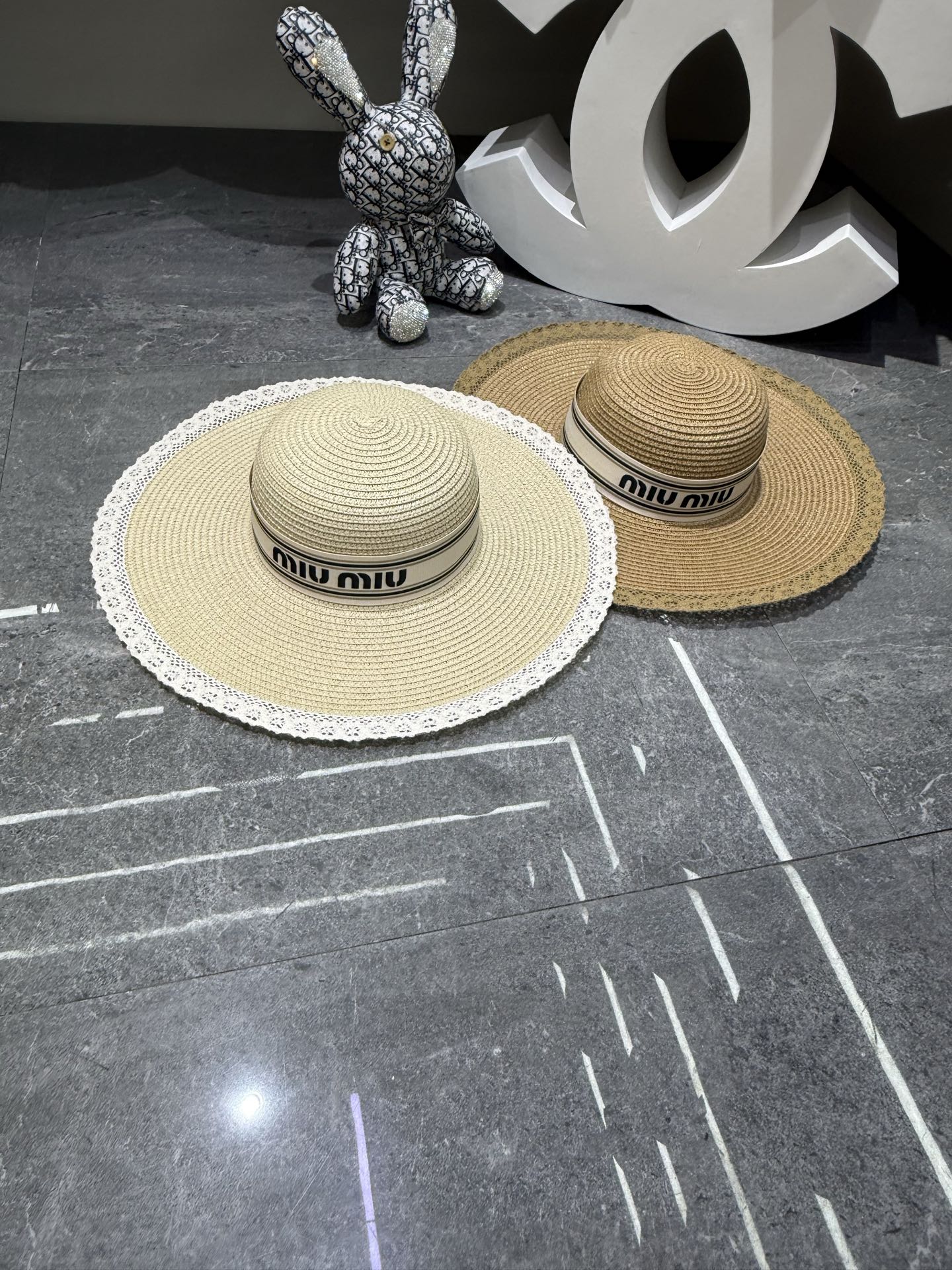Miu Miu 新品 蕾丝大沿帽 ‼ ‼