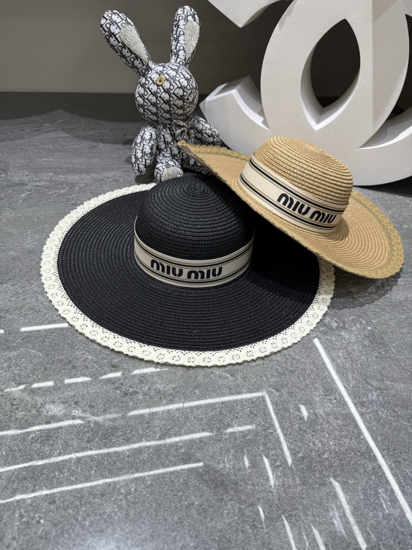 Miu Miu 新品 蕾丝大沿帽 ‼ ‼