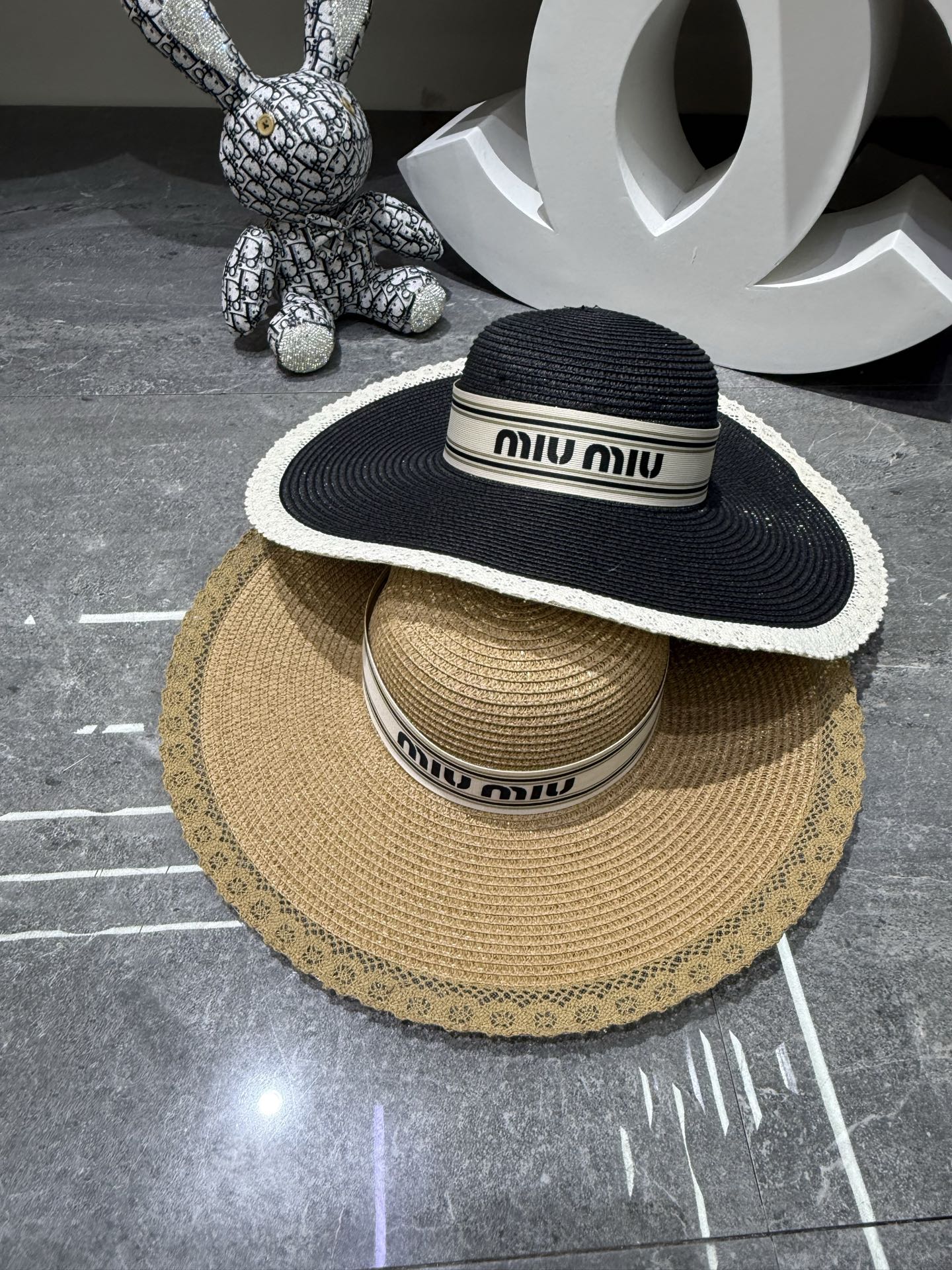 Miu Miu 新品 蕾丝大沿帽 ‼ ‼