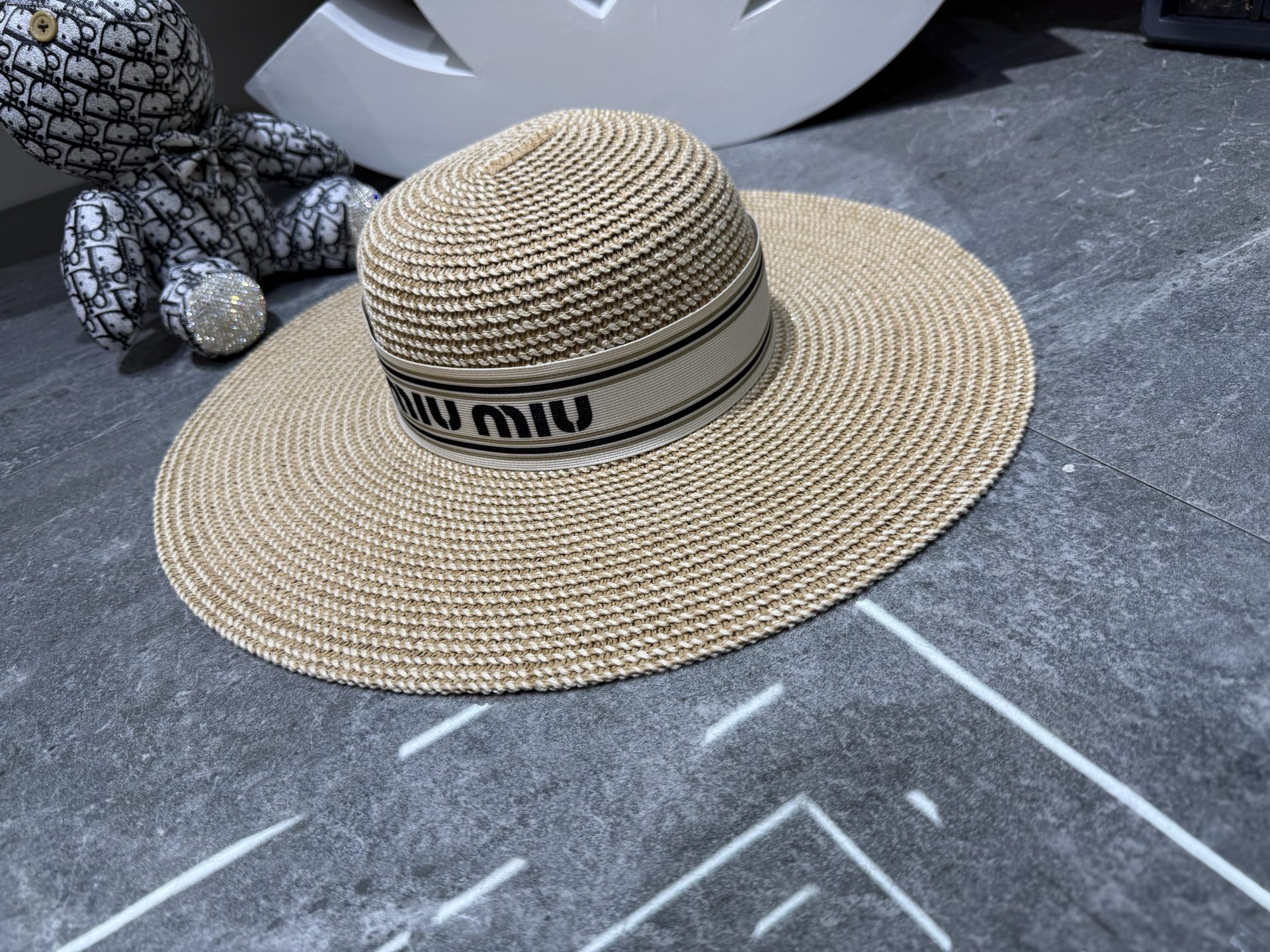 Miu Miu 新品 棉纱大沿帽 ‼ ‼
