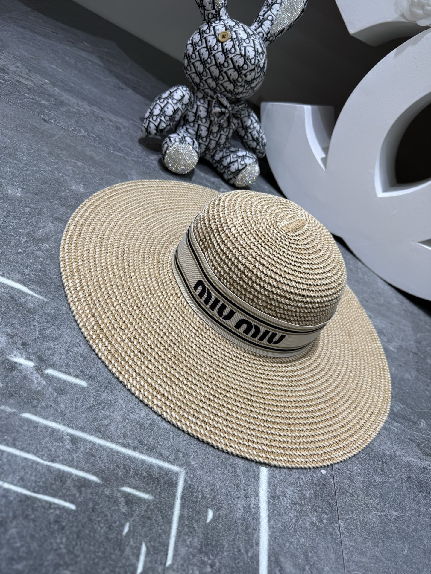 Miu Miu 新品 棉纱大沿帽 ‼ ‼