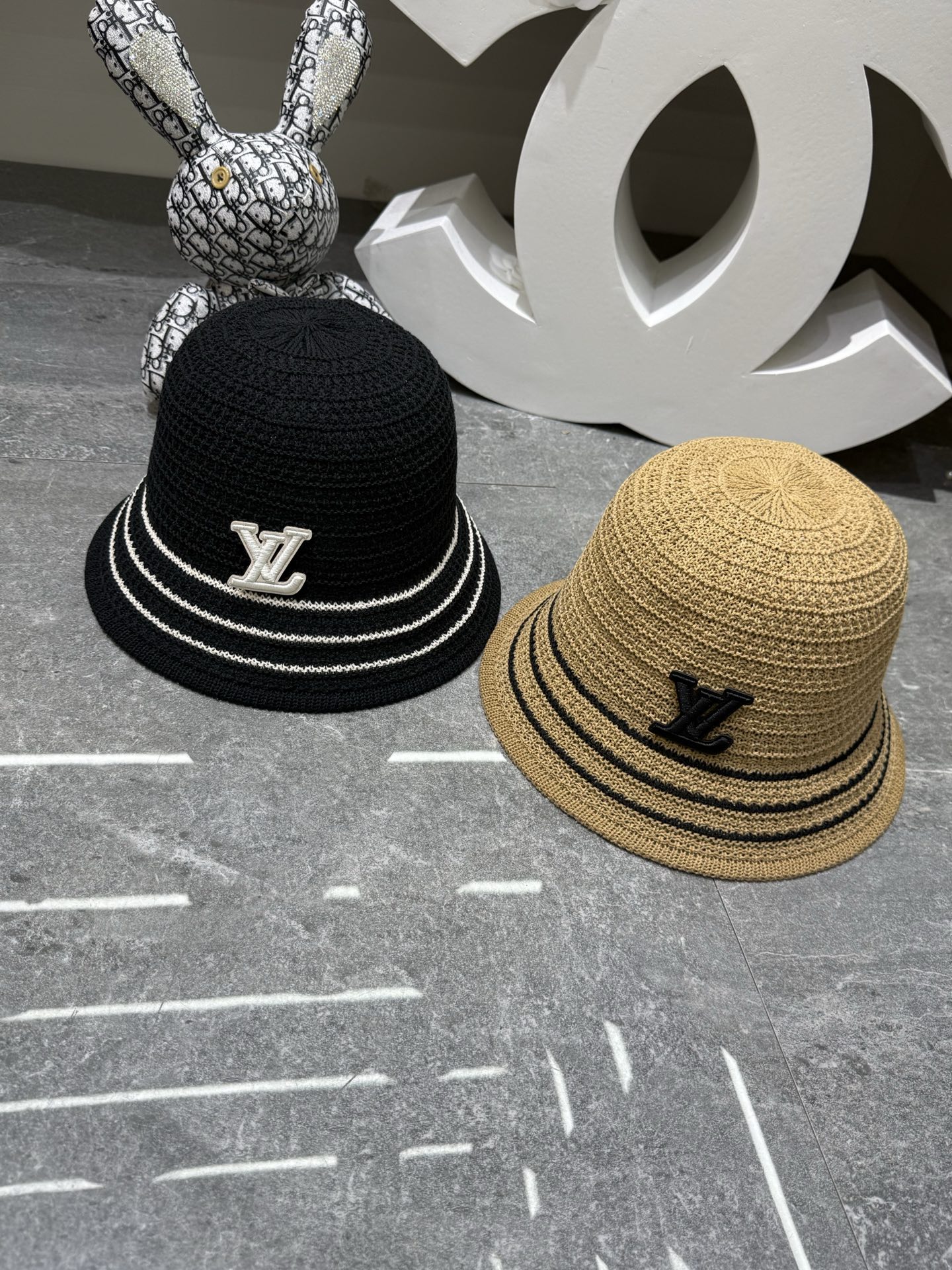 💛配防尘袋【LV路易威登】2026春夏新款日系日常简约款小桶帽渔夫帽，独特设计～复古文艺的一款