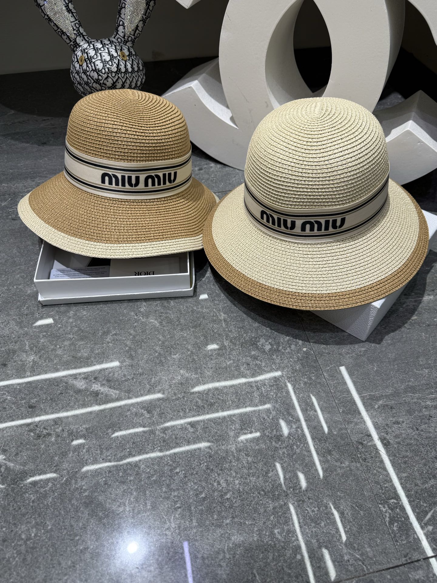 💛配防尘袋.  【MIUMIU缪缪】2026新款密织织带盆帽草帽，遮阳又好搭，出街旅行单品
