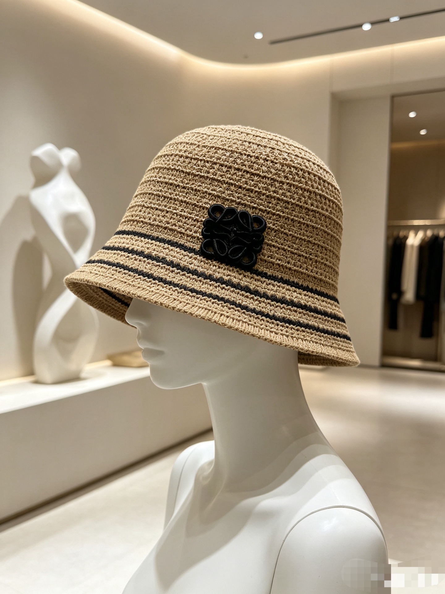 💛配防尘袋【LOEWE罗意威】2026春夏新款日系日常简约款小桶帽渔夫帽，独特设计～复古文艺的一款
