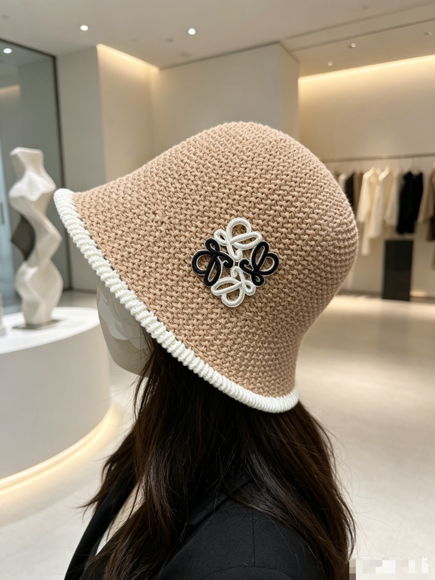 💛配防尘袋【LOEWE罗意威】2026春夏新款日系日常简约款小桶帽渔夫帽，独特设计～复古文艺的一款