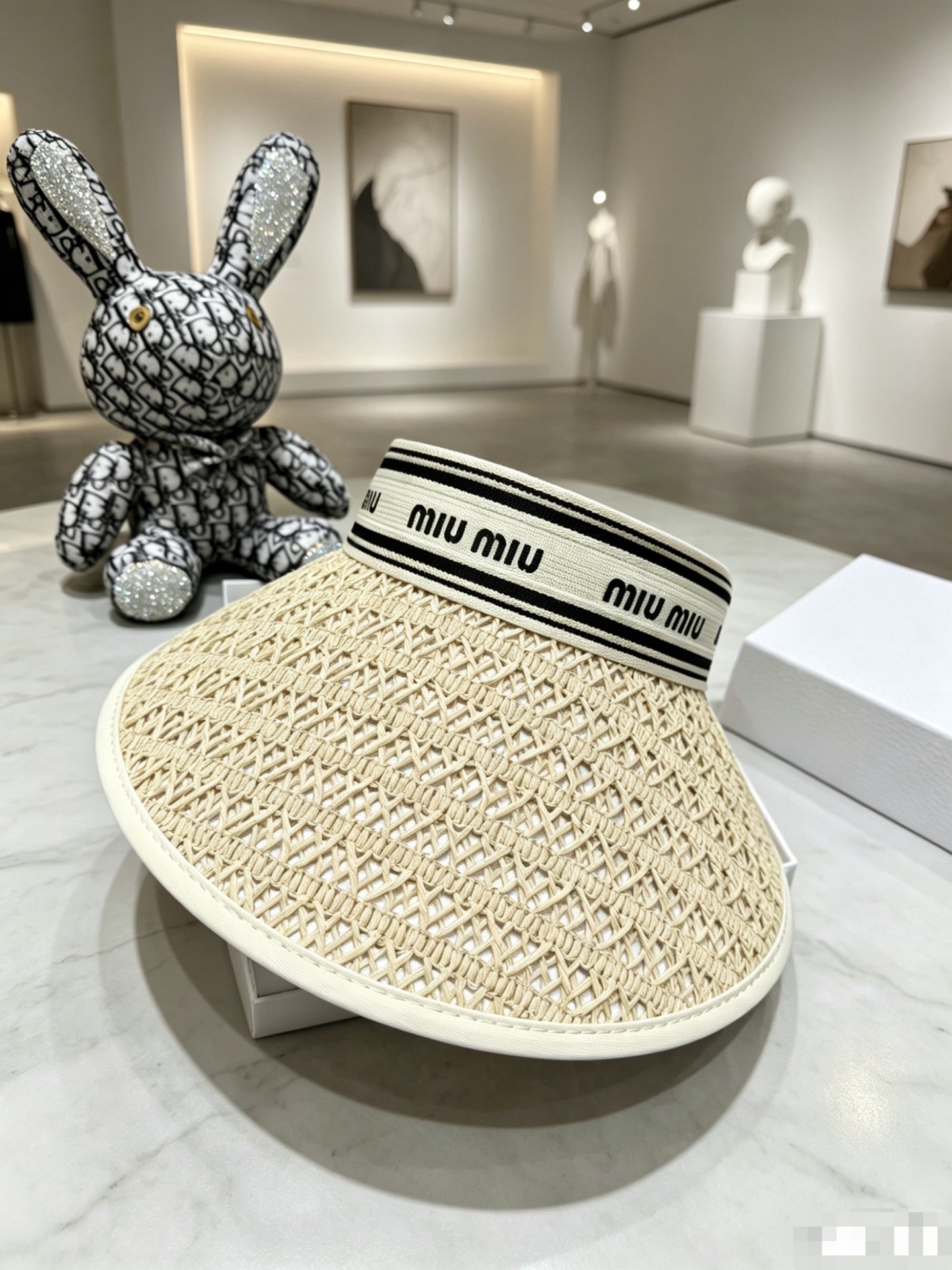 💛配防尘袋 【MIUMIU缪缪】 2026新款编织遮阳帽空顶帽，🔆遮阳百搭～休闲出街神器