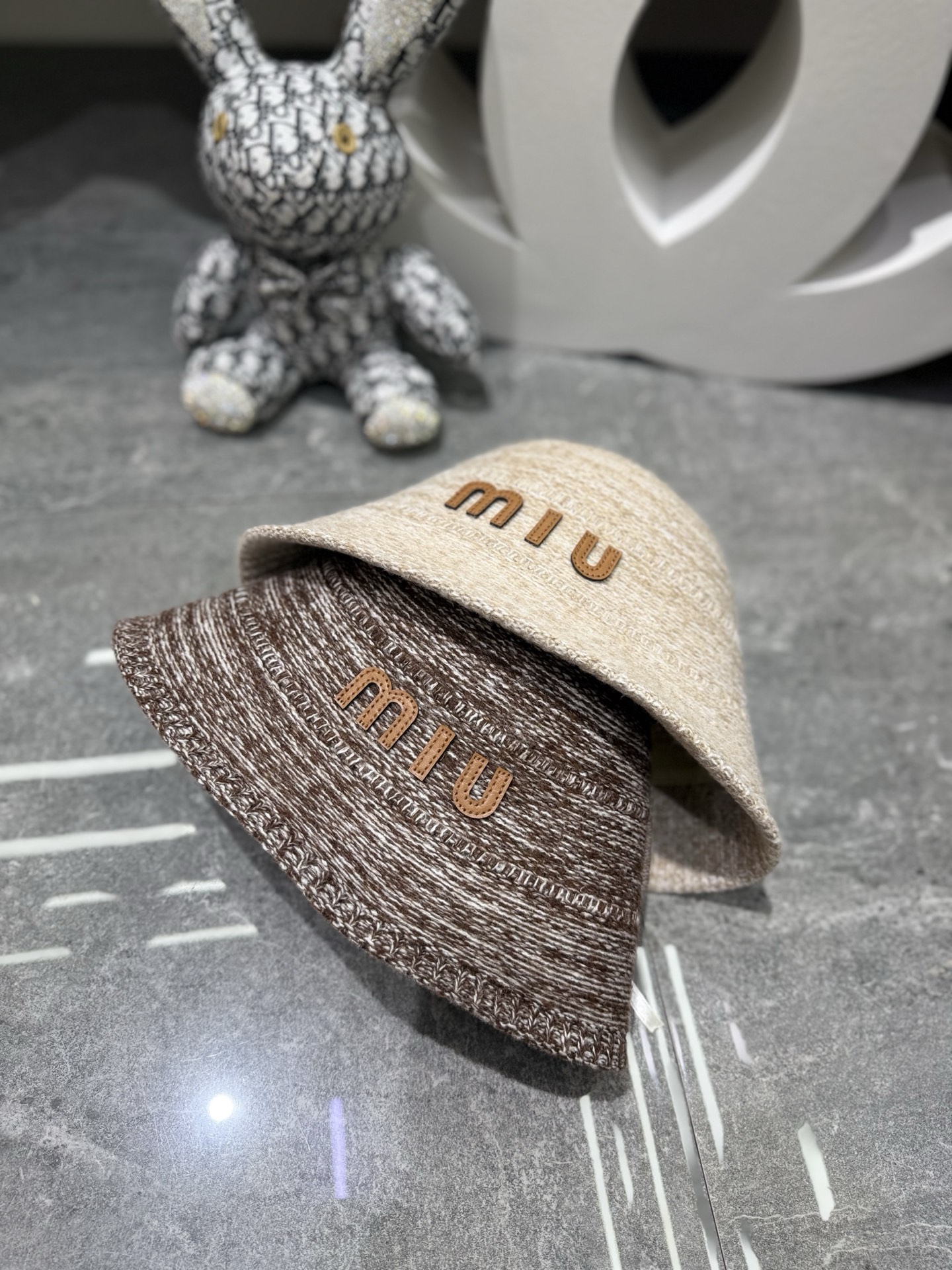 💛配防尘袋【MIUMIU缪缪】2026早秋新款羊毛针织渔夫帽 简约贵气的一款～新品上架