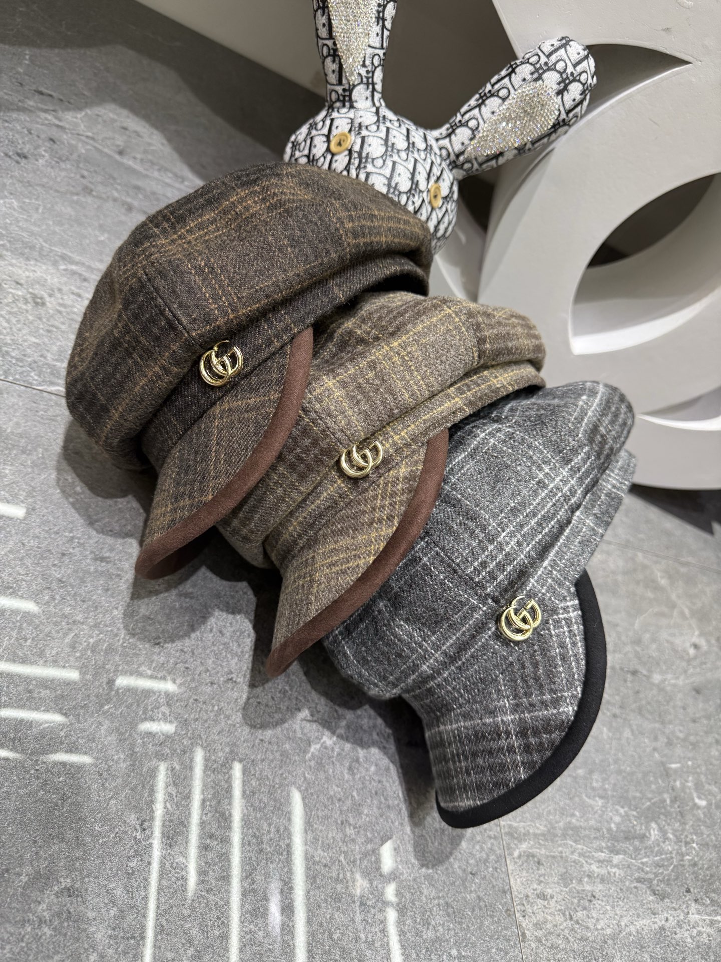 💛配防尘袋【GUCCI古驰】2026早秋新款格纹羊毛八角军帽 复古文艺的一款～新品上架