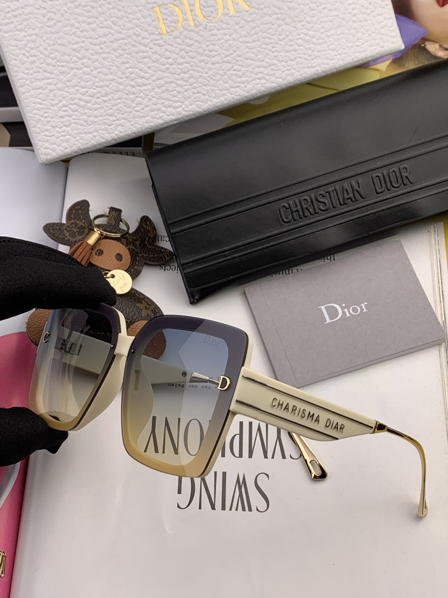 DIOR-迪奥2024开春新款潮流爆款时尚方框太阳镜高品质佩戴舒适网红潮款墨镜女士高清太阳镜️高品质TR