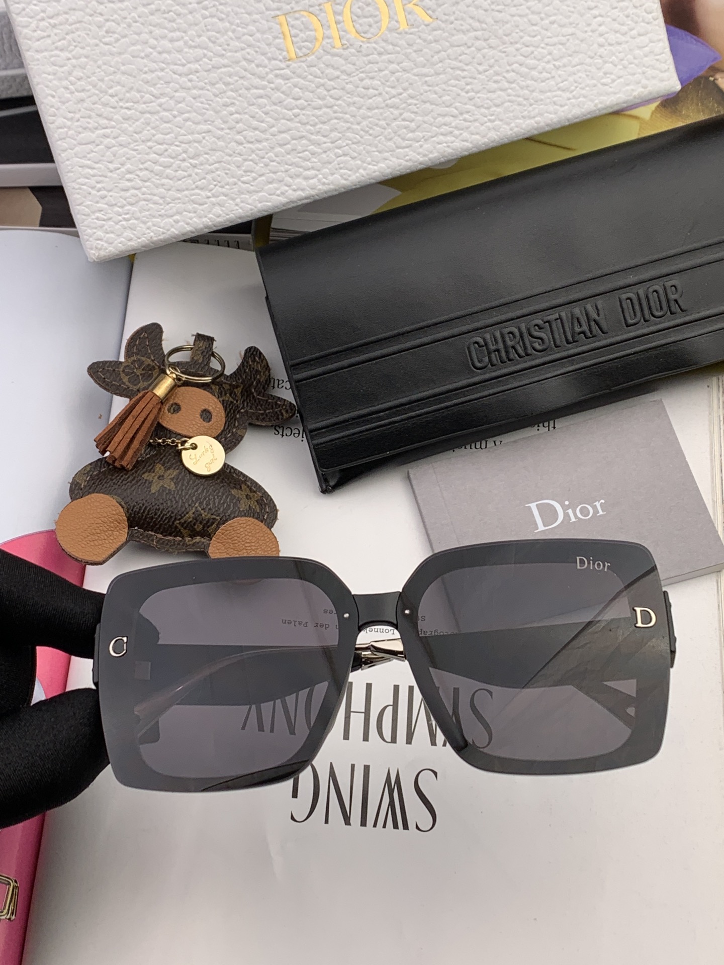 DIOR-迪奥2024开春新款潮流爆款时尚方框太阳镜高品质佩戴舒适网红潮款墨镜女士高清太阳镜️高品质TR