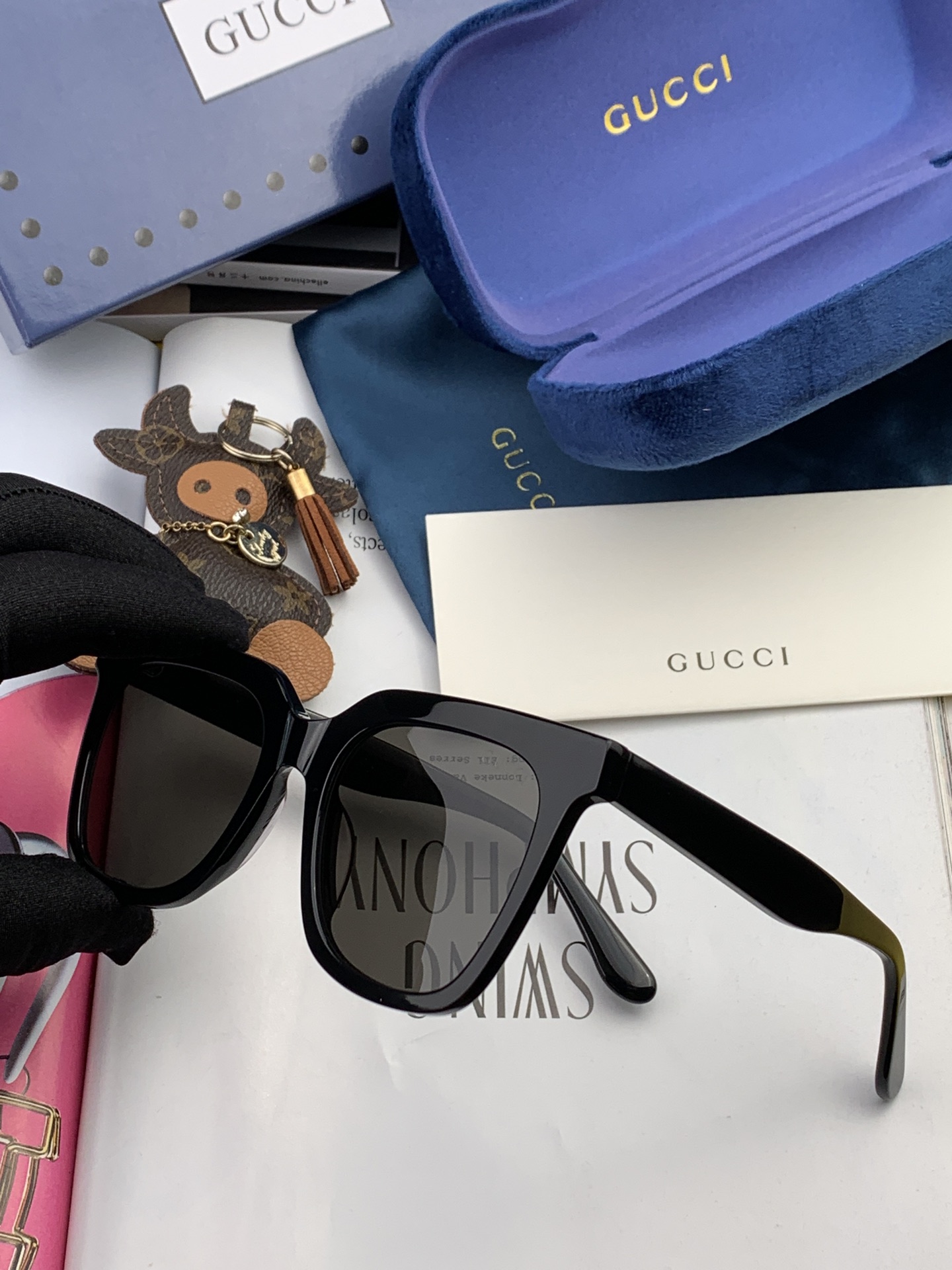 连体镜GUCCI2024开春新款一体镜大框太阳镜男女同款爆款大框尼龙太阳镜超逼格超酷镜腿品牌设计感强ni