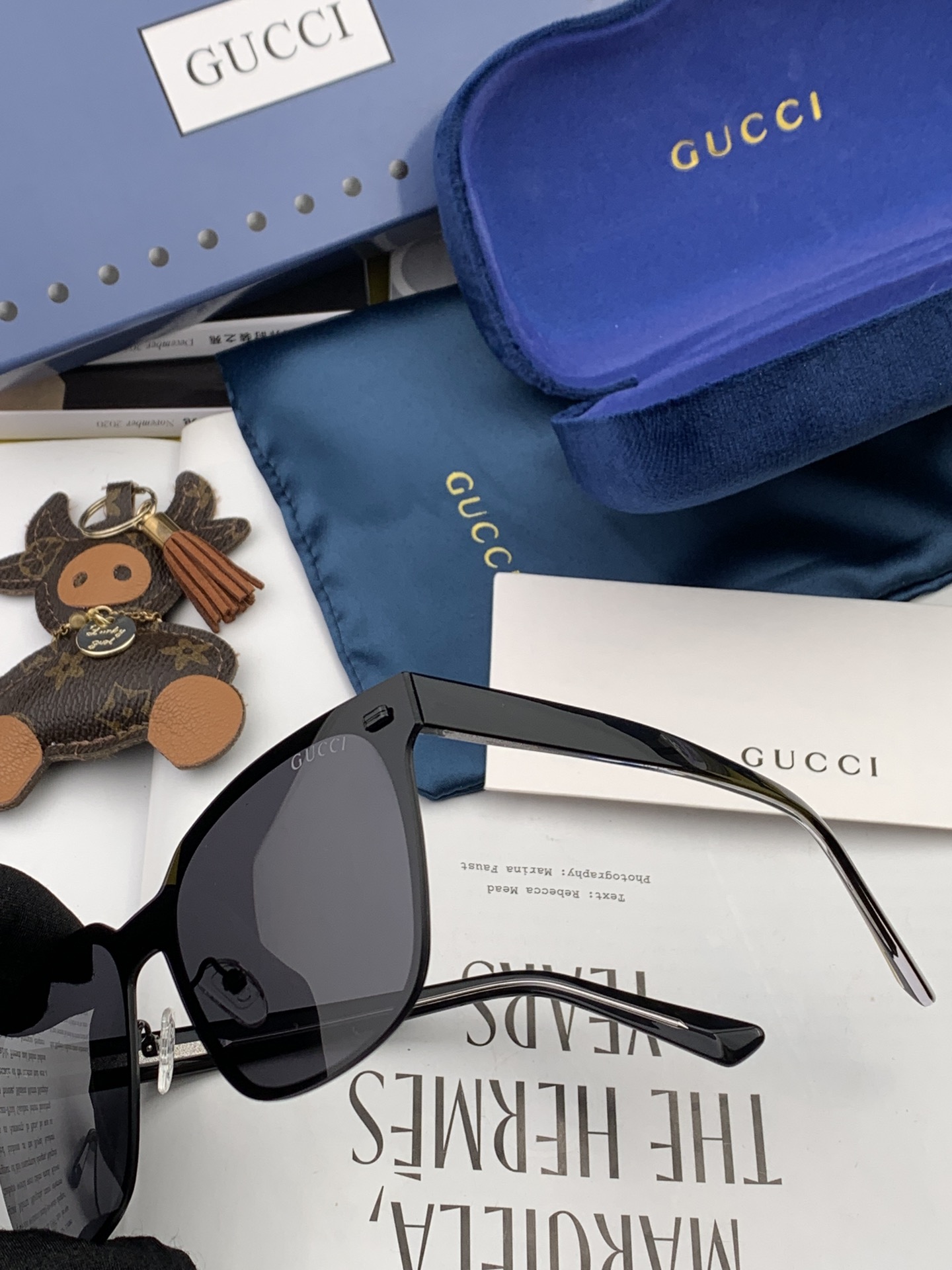 Gucci古奇新款连体驶驾镜墨镜出行必众备多明星同款太阳镜男女太士阳镜飞行型号G4205