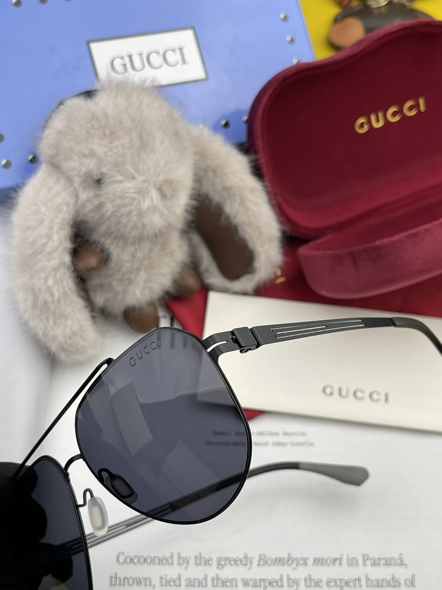 ️GUCCI2024新款男女情侣款太阳镜iP电镀永不褪色超轻超有弹性整幅眼镜无螺丝重要的是压不坏高清尼龙