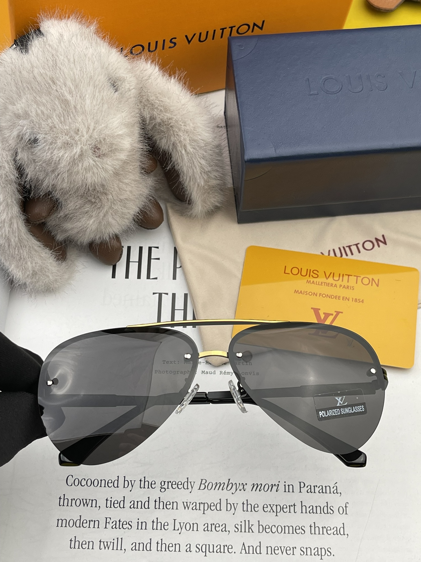 新款LOUISVUITTON-路易家新品LV蛤蟆框太阳镜每一付都是精品️时尚达人装饰墨镜高品质不挑脸型佩