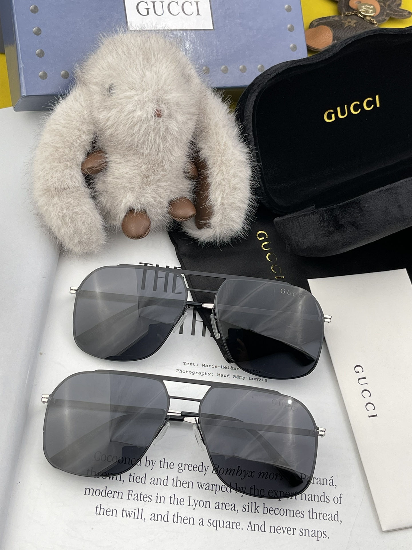 GUCCI-2024新款男情女侣款太阳iP电镀不永褪色卖点超轻有超弹性整幅眼镜无丝螺重要的是压不坏镜片高