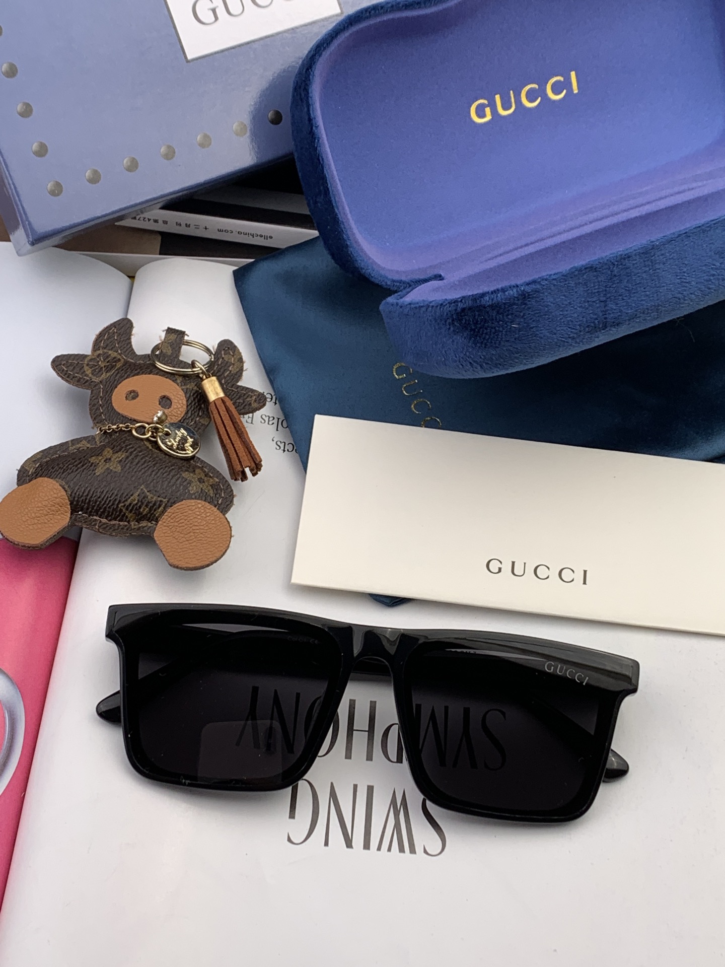 连体镜GUCCI2024开春新款一体镜大框太阳镜男女同款爆款大框尼龙太阳镜超逼格超酷镜腿品牌设计感强ni