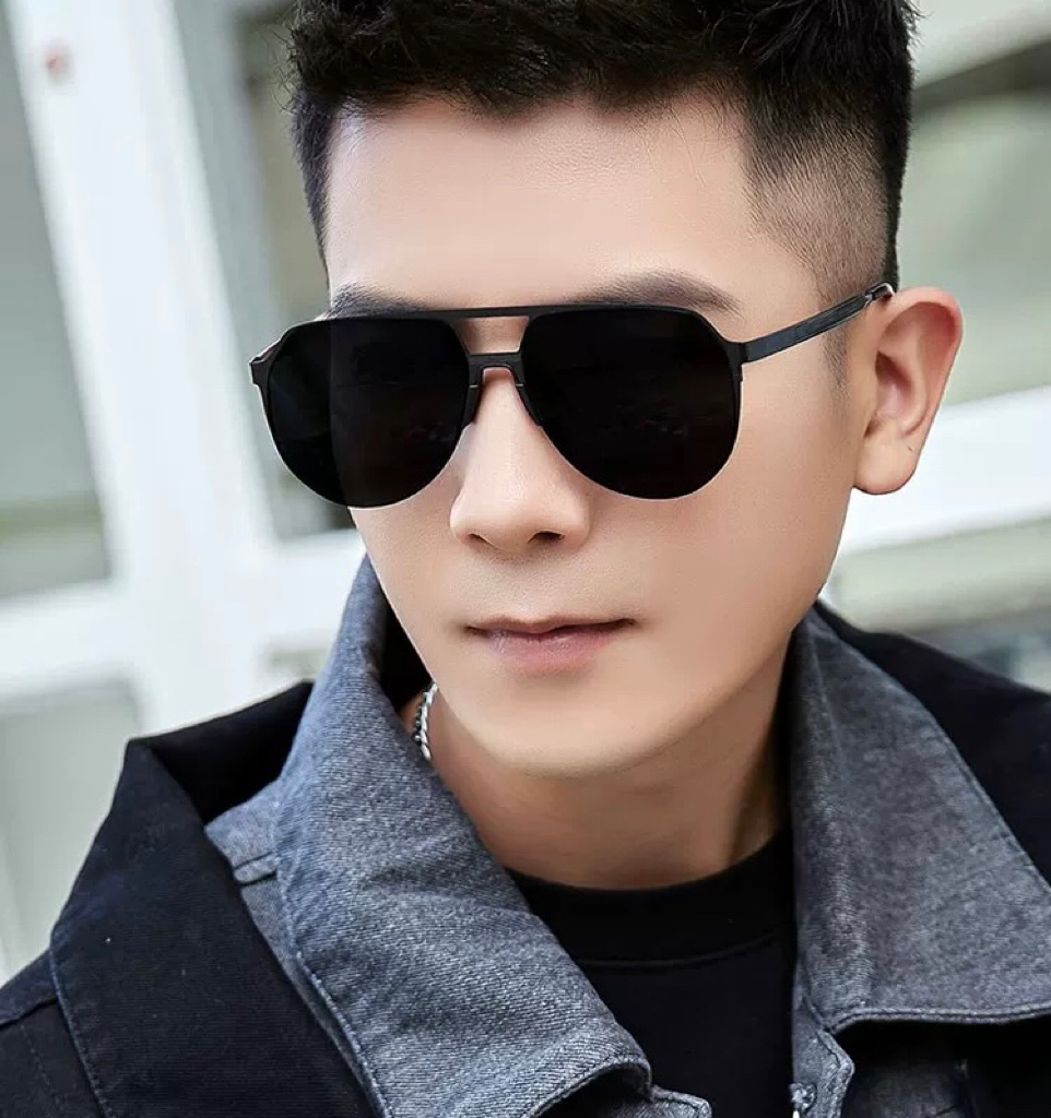 NO:266798,GUCC* New couples sun ip electroplating never fades. Selling point is super light and elastic. The whole glasses have no screws. The important thing is that the pressure is not broken, the lens is high-definition nylon polarized lenses. Model G2731 glasses sunglasses, glasses, gucci19860909GUCC* 新款男女情侣款太阳ip电镀永不褪色 卖点超轻超有弹性整幅眼镜无螺丝重要的是压不坏、镜片高清尼龙偏光镜片 型号G2731眼镜墨镜太阳镜,眼镜,gucci,glasses