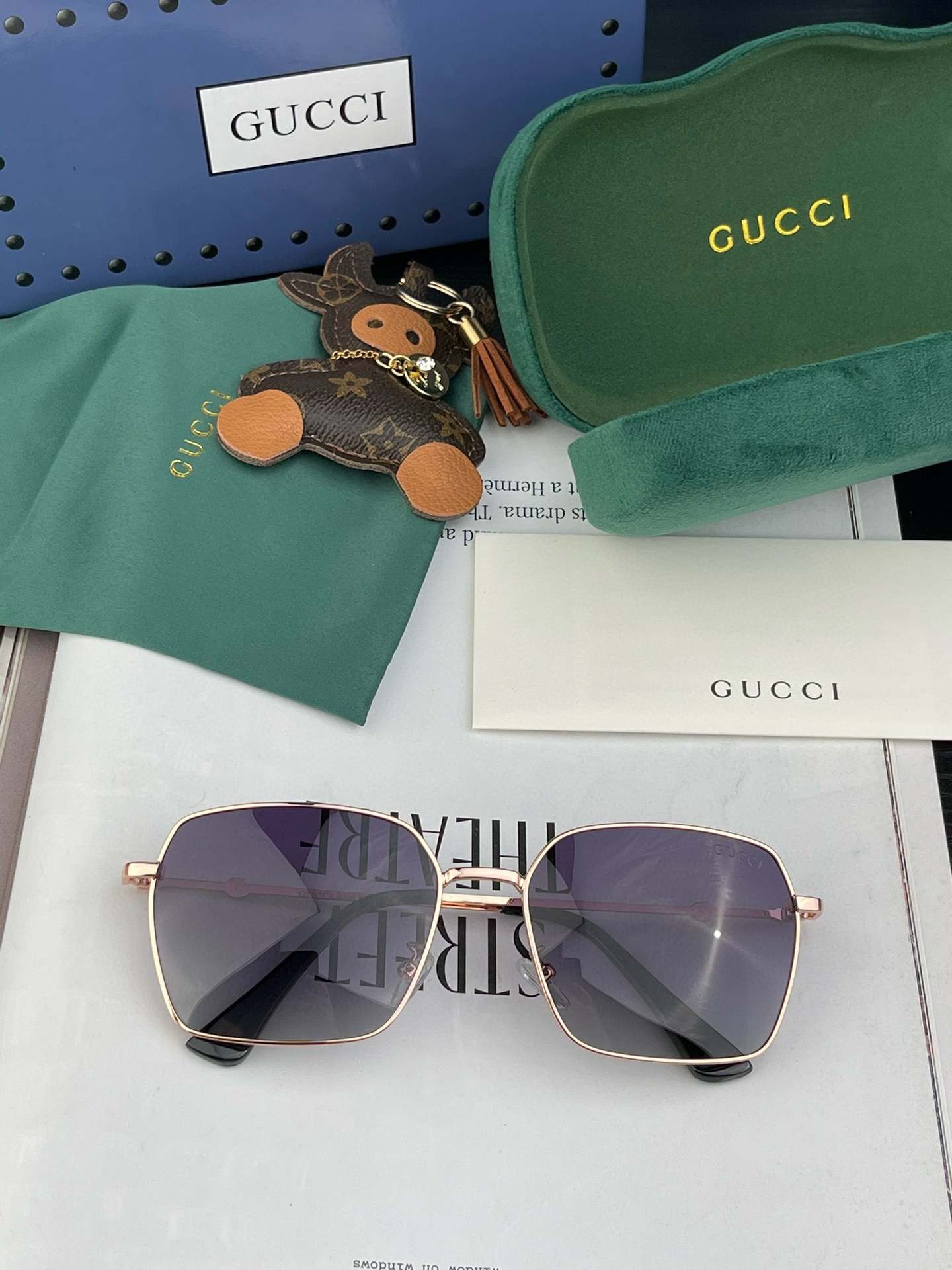 GUCCI-2024新款情侣款偏光太阳镜完美品质独特设计适合各种脸型️经典太阳镜超个性古典与时尚的结合啦