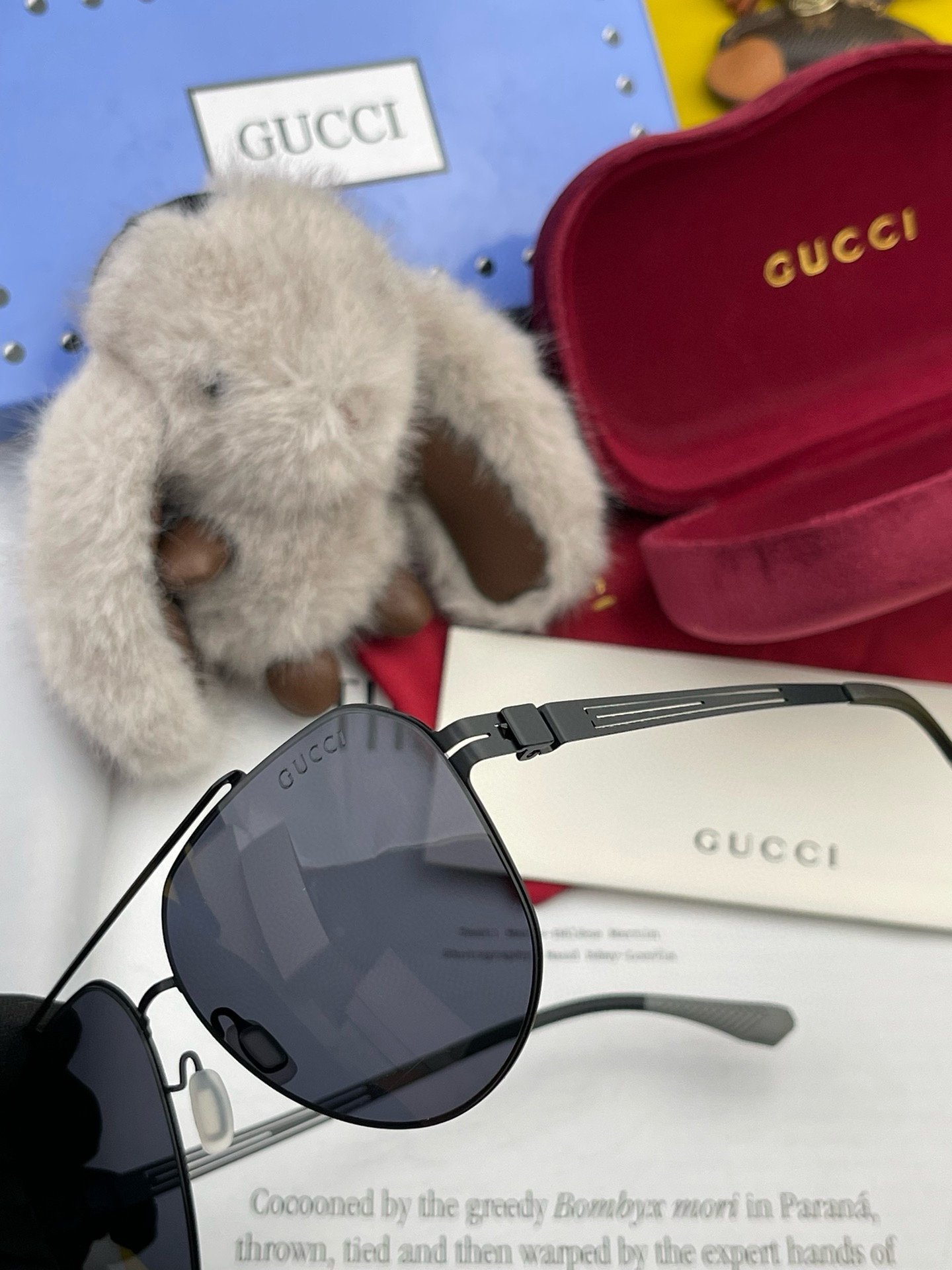 ️GUCCI2024新款男女情侣款太阳镜iP电镀永不褪色超轻超有弹性整幅眼镜无螺丝重要的是压不坏高清尼龙