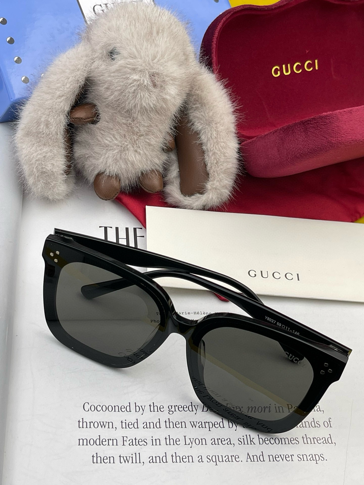 GUCCI2024开春新款一体镜大框太阳镜男女同款爆款大框尼龙太阳镜超逼格超酷镜腿品牌设计感强nice型