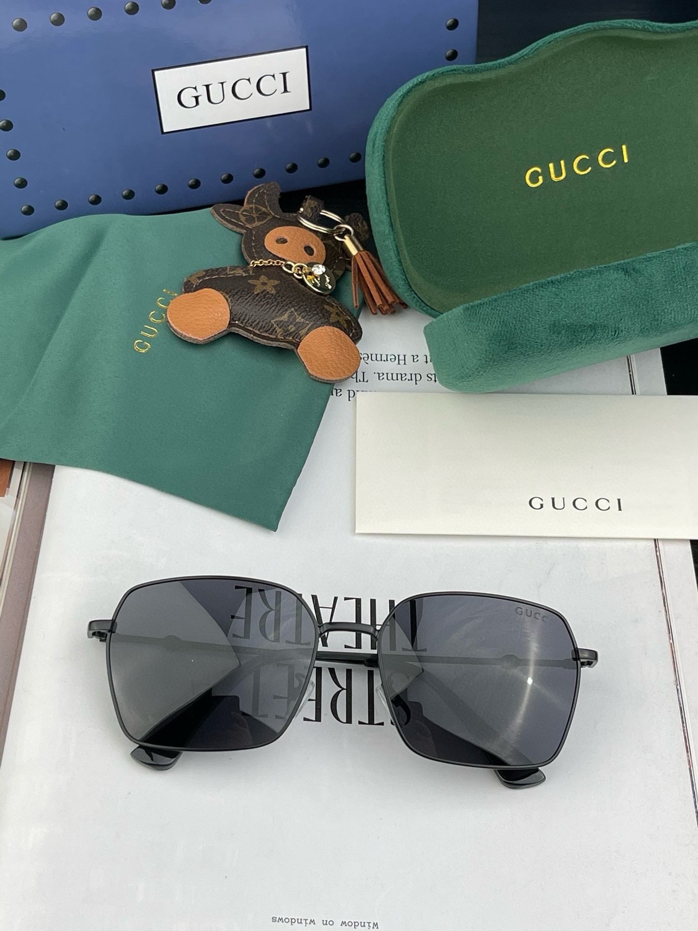 GUCCI-2024新款情侣款偏光太阳镜完美品质独特设计适合各种脸型️经典太阳镜超个性古典与时尚的结合啦