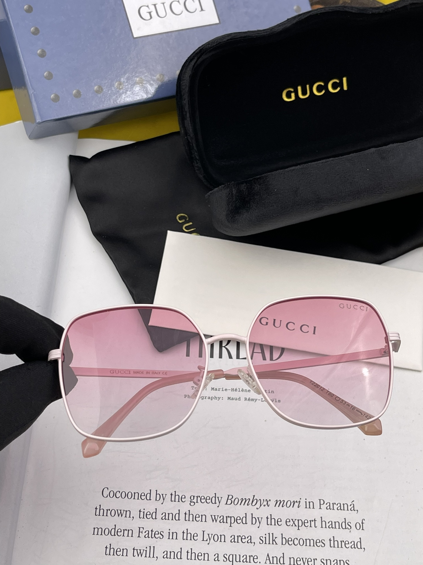 GUCCI2024开春新款最新款方框太阳镜各路网红纷纷带起气场满分️俏皮甜美.上脸效果更佳.金属质感超好