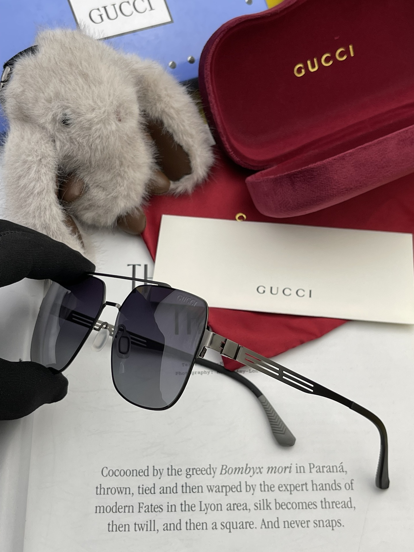 ️GUCCI2024新款男女情侣款太阳镜多边形墨镜iP电镀永不褪色超轻超有弹性整幅眼镜无螺丝重要的是压不