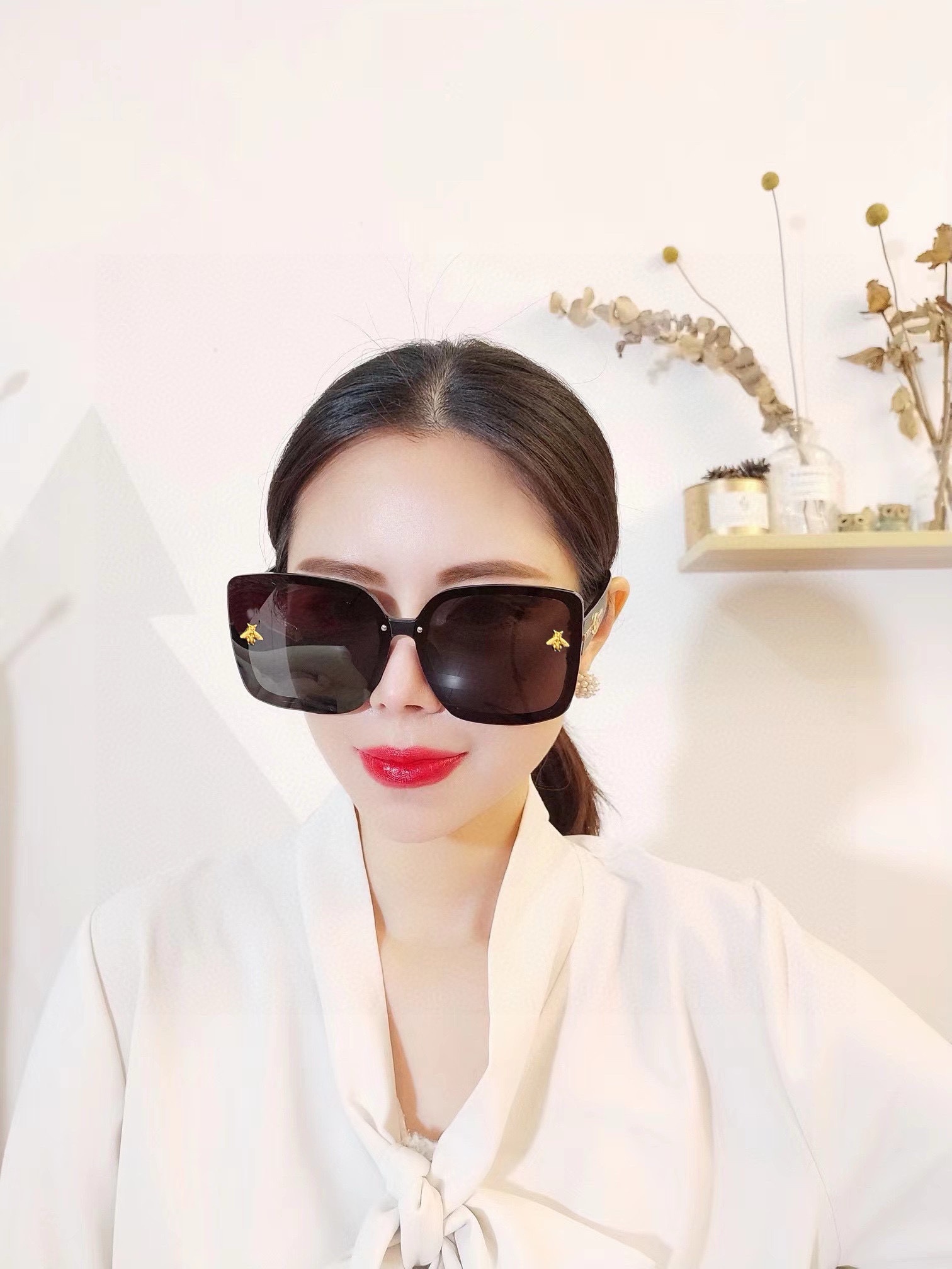 NO:269418,【TR polarization series】lv large frame sunglasses sunglasses classic square frame design, not picky about face shape, it shows temperament, whether paired with a coat or a dress, polarized lenses prevent UV rays Model L0101 glasses sunglasses, glasses, louis vuitton, skirts19860909【TR偏光系列】lv大框太阳镜墨镜经典的方框设计,不挑脸型,无论搭配大衣还是连衣裙都非常显气质偏光镜片预防紫外线 型号L0101眼镜墨镜太阳镜,眼镜,louis vuitton,skirts,glasses