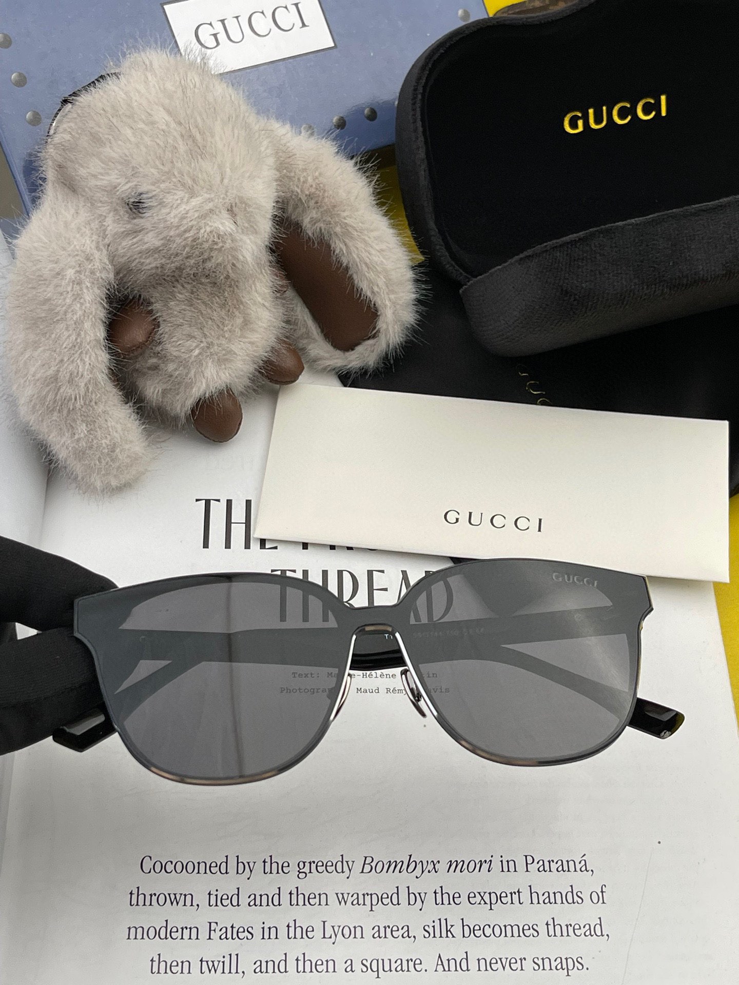 连体镜GUCCI2024开春新款一体镜大框太阳镜男女同款爆款大框尼龙太阳镜超逼格超酷镜腿品牌设计感强ni