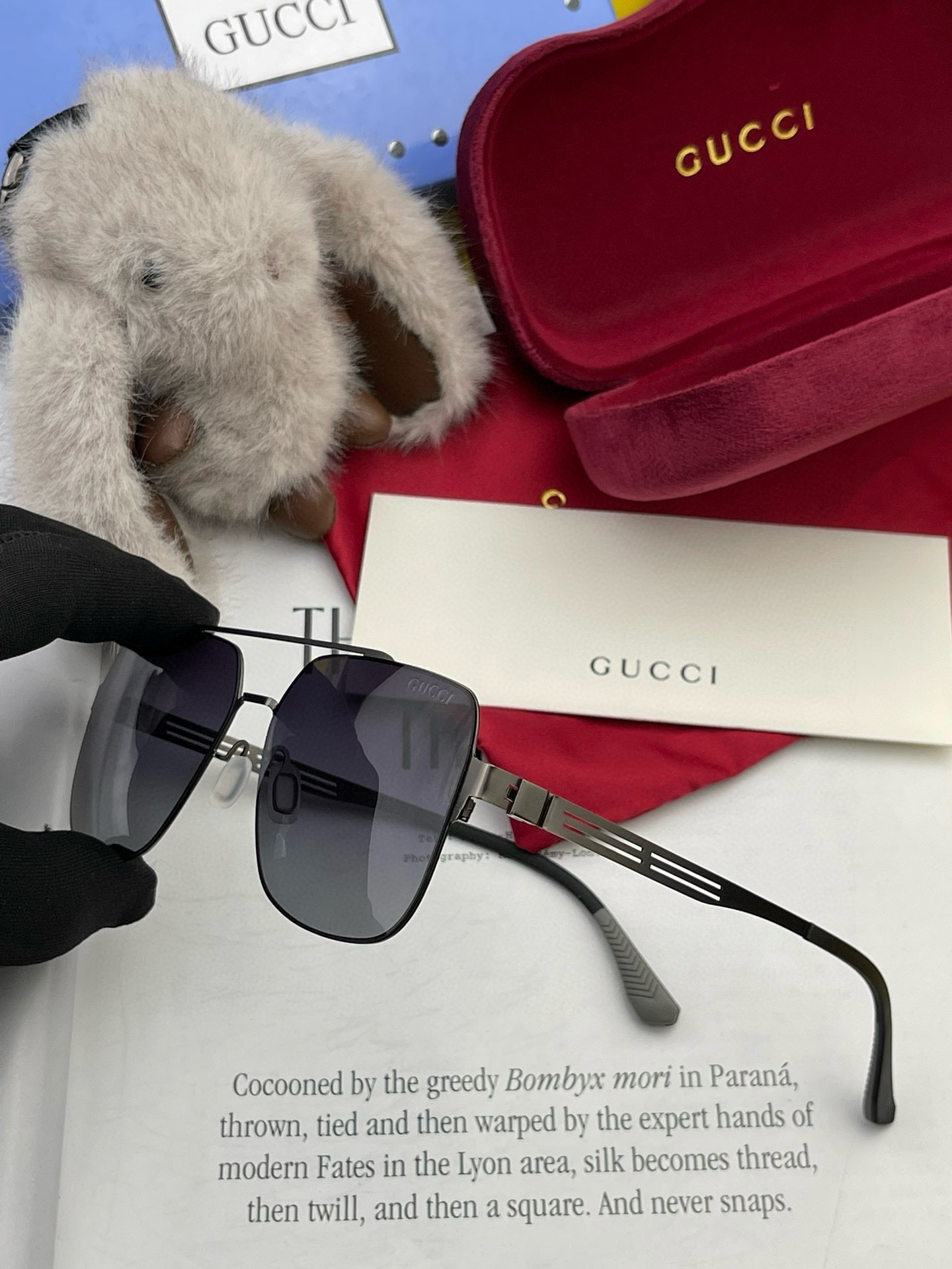 ️GUCCI2024新款男女情侣款太阳镜多边形墨镜iP电镀永不褪色超轻超有弹性整幅眼镜无螺丝重要的是压不