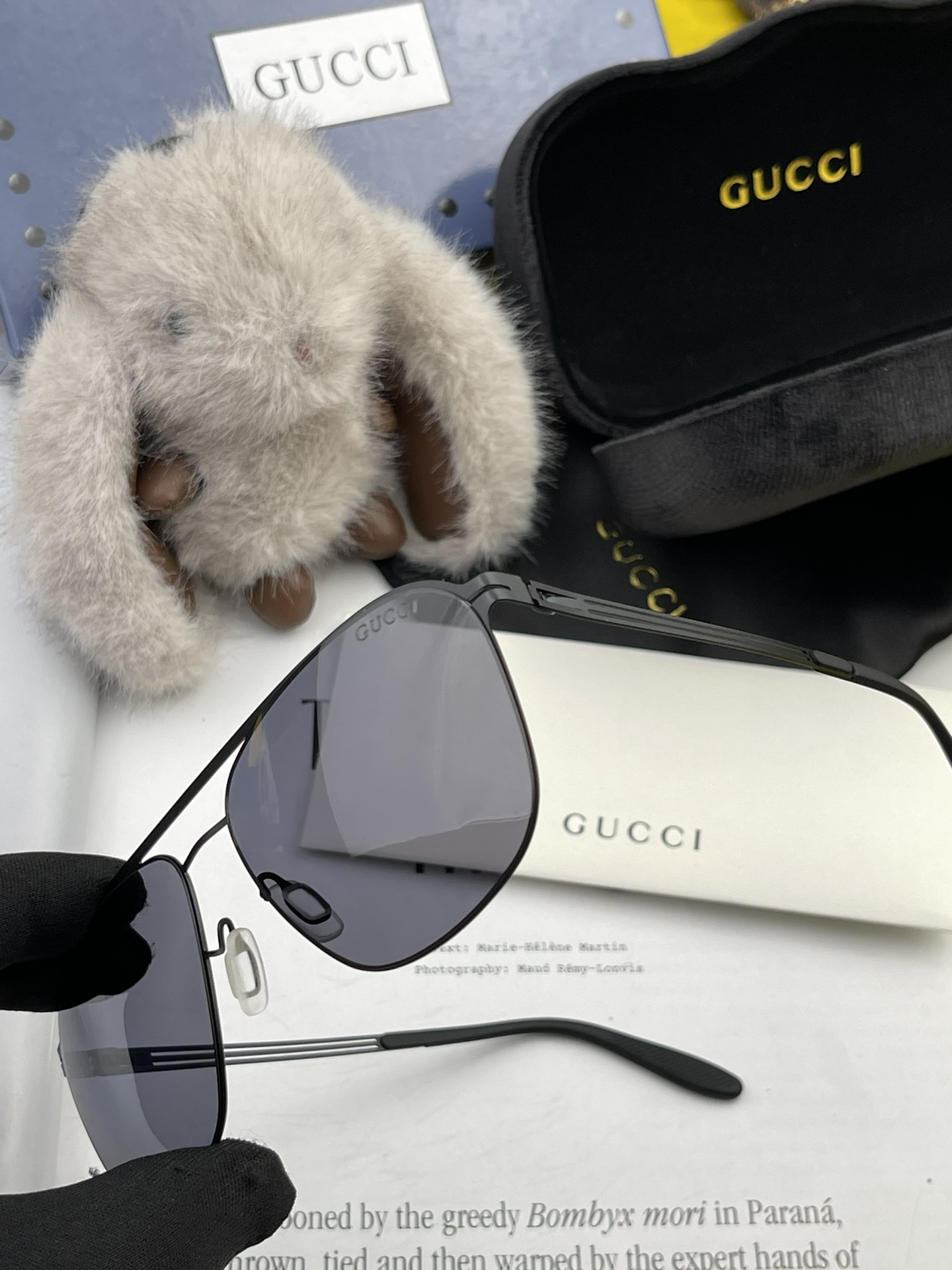 ️GUCCI2024新款男女情侣款太阳镜iP电镀永不褪色超轻超有弹性整幅眼镜无螺丝重要的是压不坏高清尼龙
