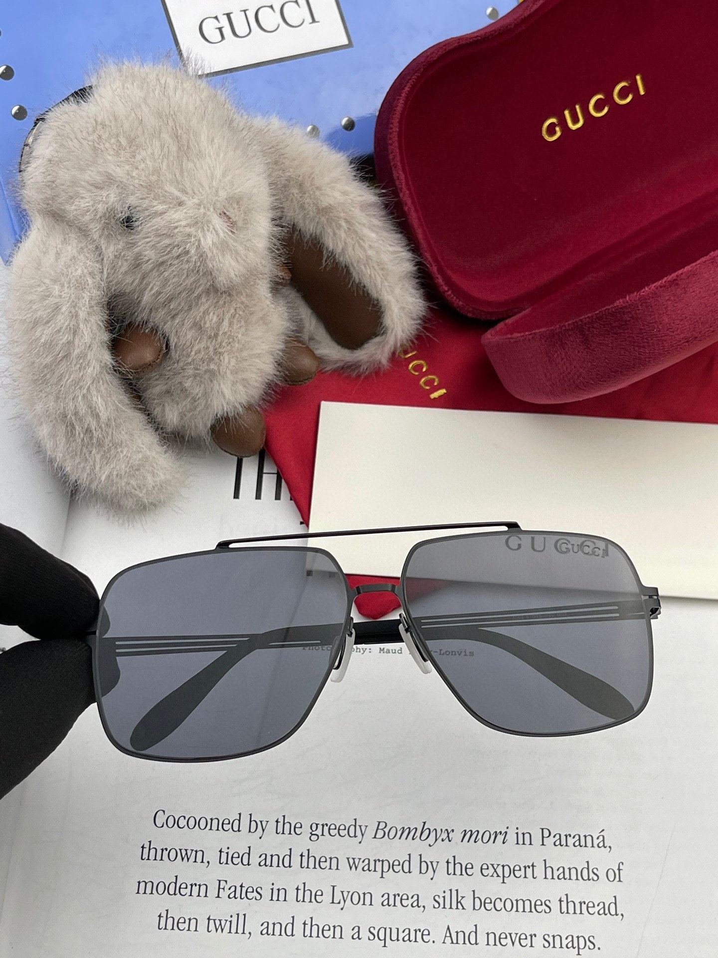 ️GUCCI2023新款男女情侣款太阳镜多边形墨镜iP电镀永不褪色超轻超有弹性整幅眼镜无螺丝重要的是压不