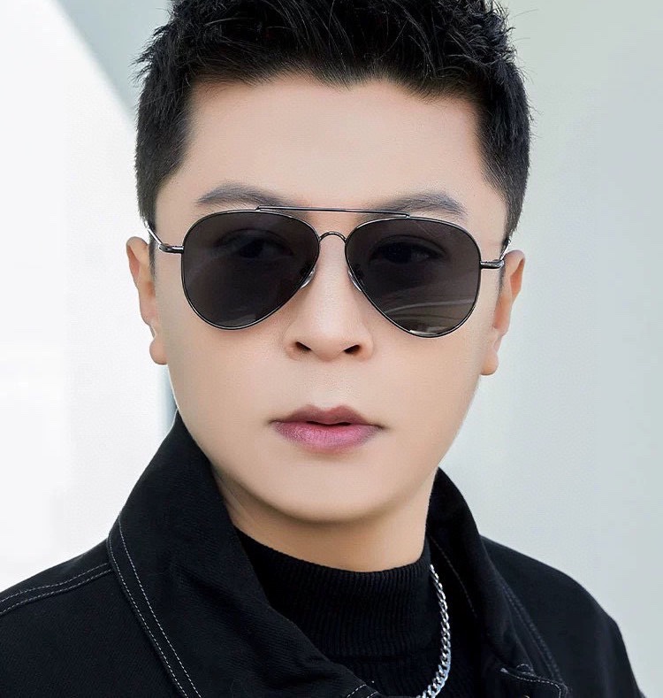 ️GUCCI2024新款男女情侣款太阳镜多边形墨镜i价️电镀永不褪色超轻超有弹性整幅眼镜无螺丝重要的是压