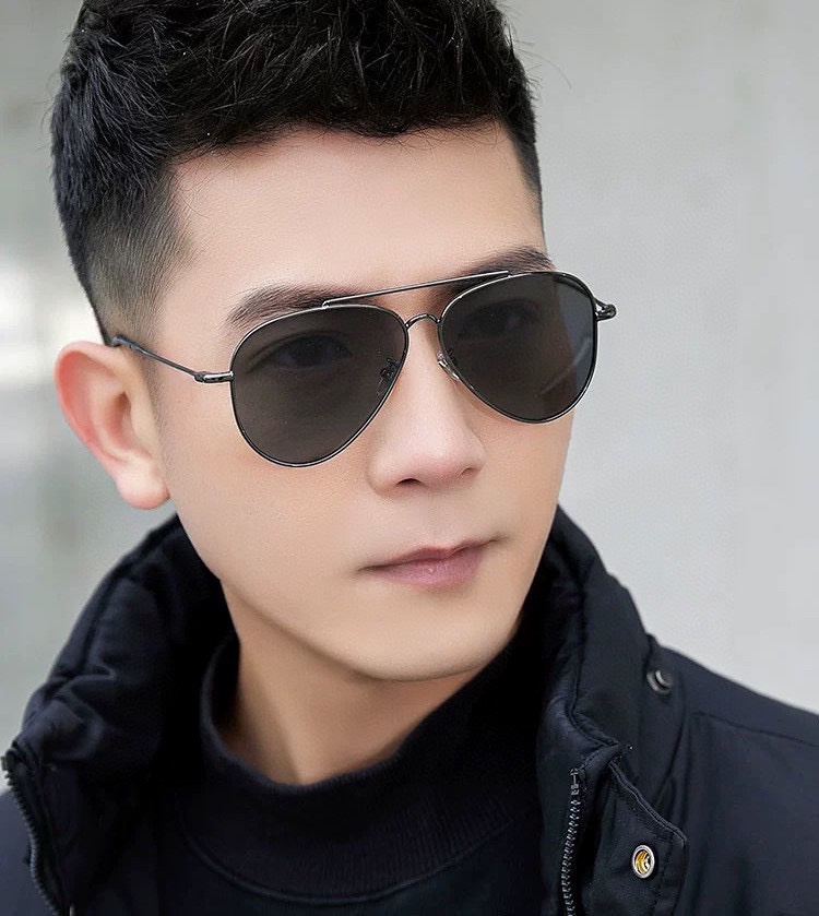 ️GUCCI2024新款男女情侣款太阳镜多边形墨镜i价️电镀永不褪色超轻超有弹性整幅眼镜无螺丝重要的是压