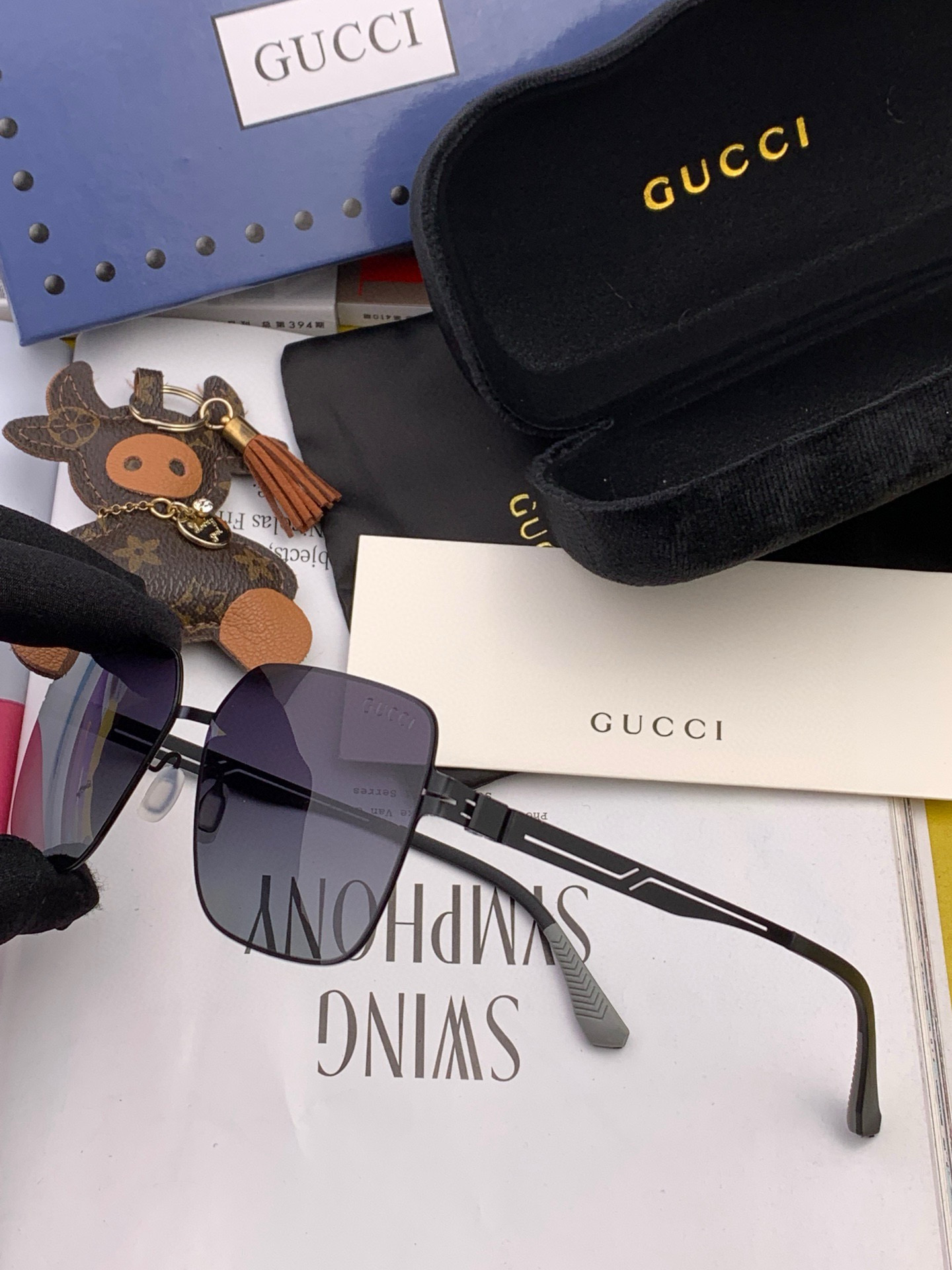 ♦️ GUCCI 2024新款男女情侣款太阳镜多边形墨镜iP电镀永不褪色 超轻超有弹性整幅眼镜无螺丝重要