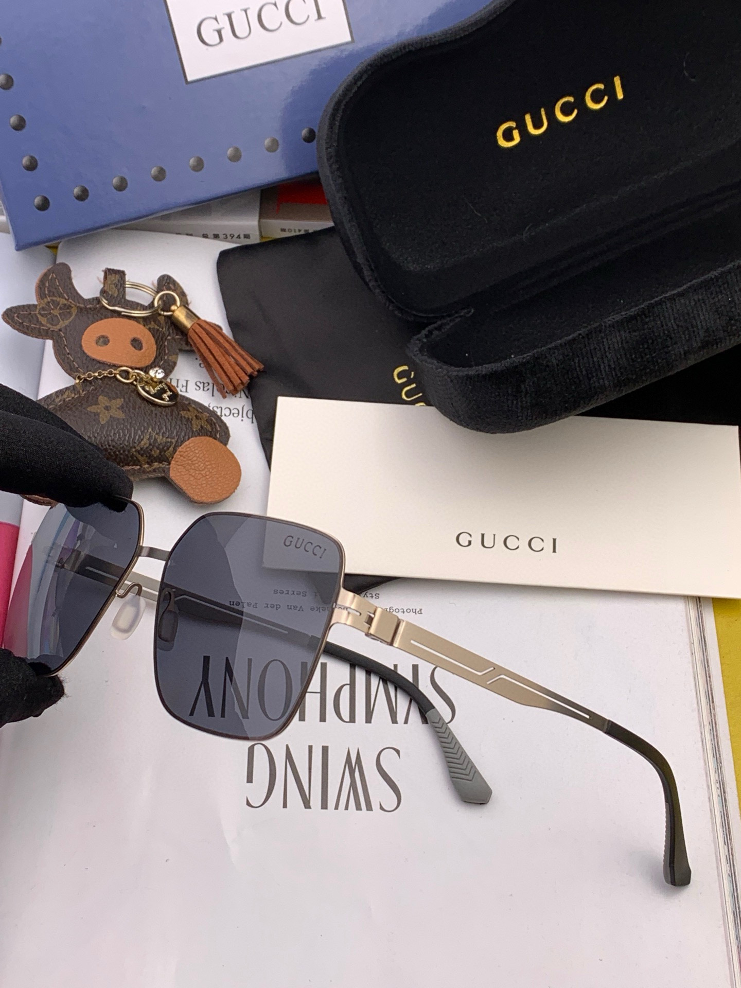 ♦️ GUCCI 2024新款男女情侣款太阳镜多边形墨镜iP电镀永不褪色 超轻超有弹性整幅眼镜无螺丝重要