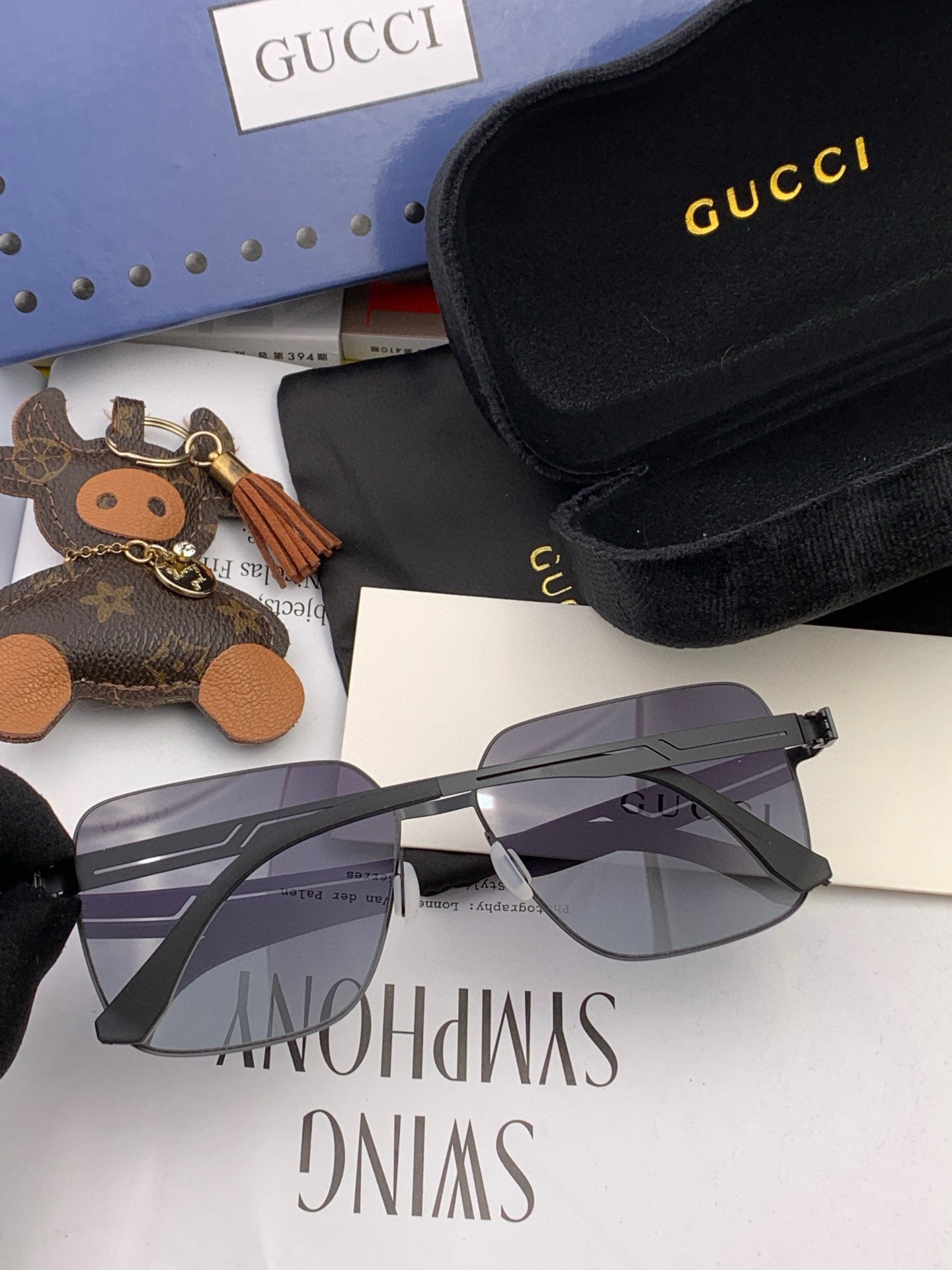 ♦️ GUCCI 2024新款男女情侣款太阳镜多边形墨镜iP电镀永不褪色 超轻超有弹性整幅眼镜无螺丝重要